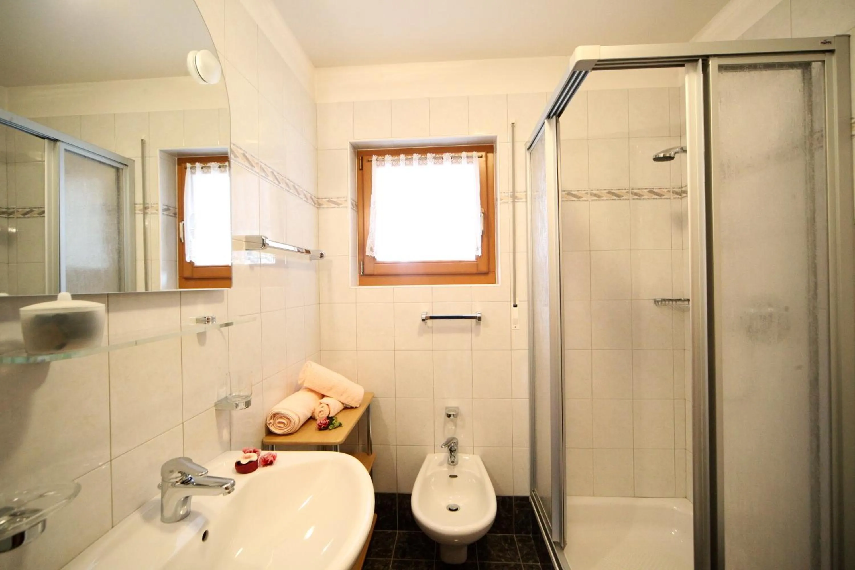 Shower in Ciasa Rudiferia Appartamenti in Alta Badia