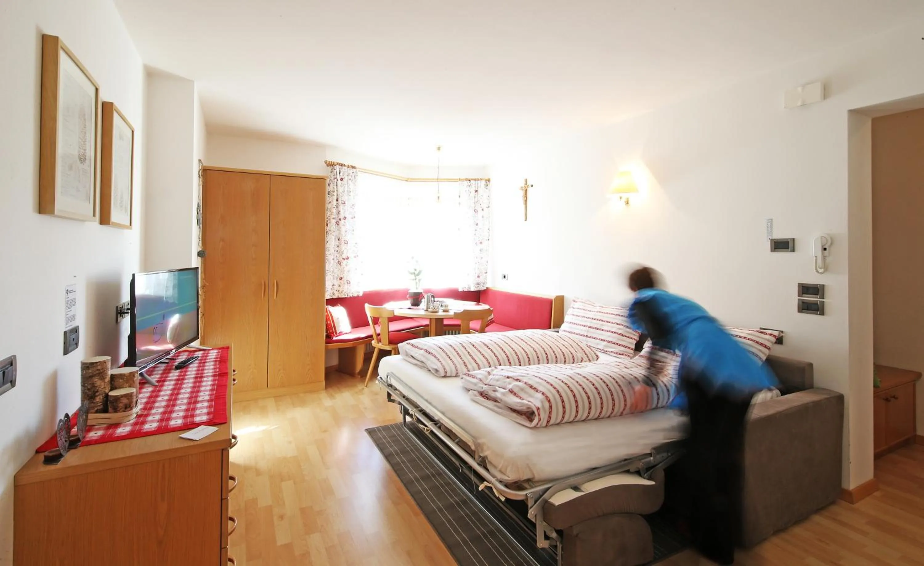 Living room, Bed in Ciasa Rudiferia Appartamenti in Alta Badia