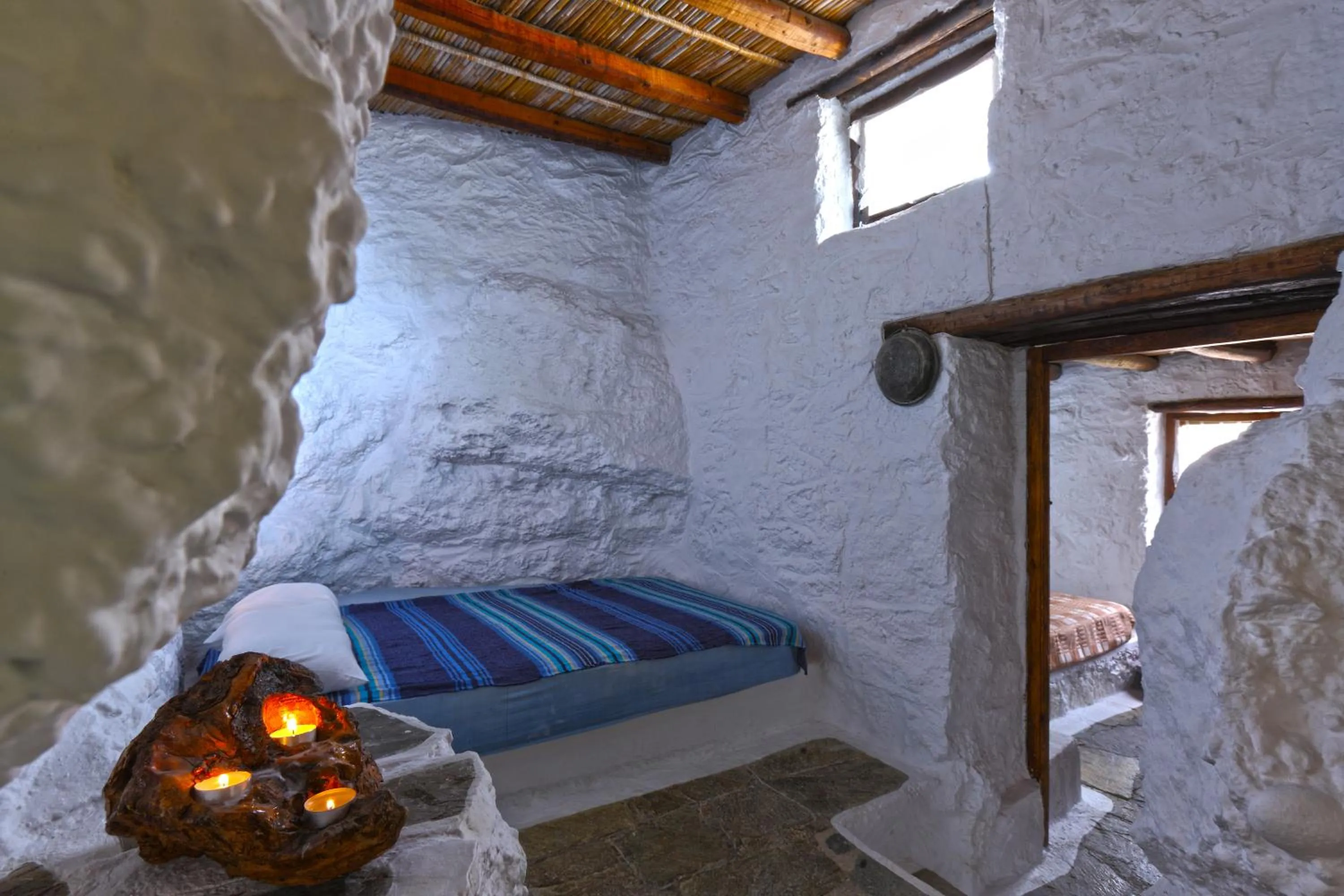 Photo of the whole room, Bed in Aspros Potamos