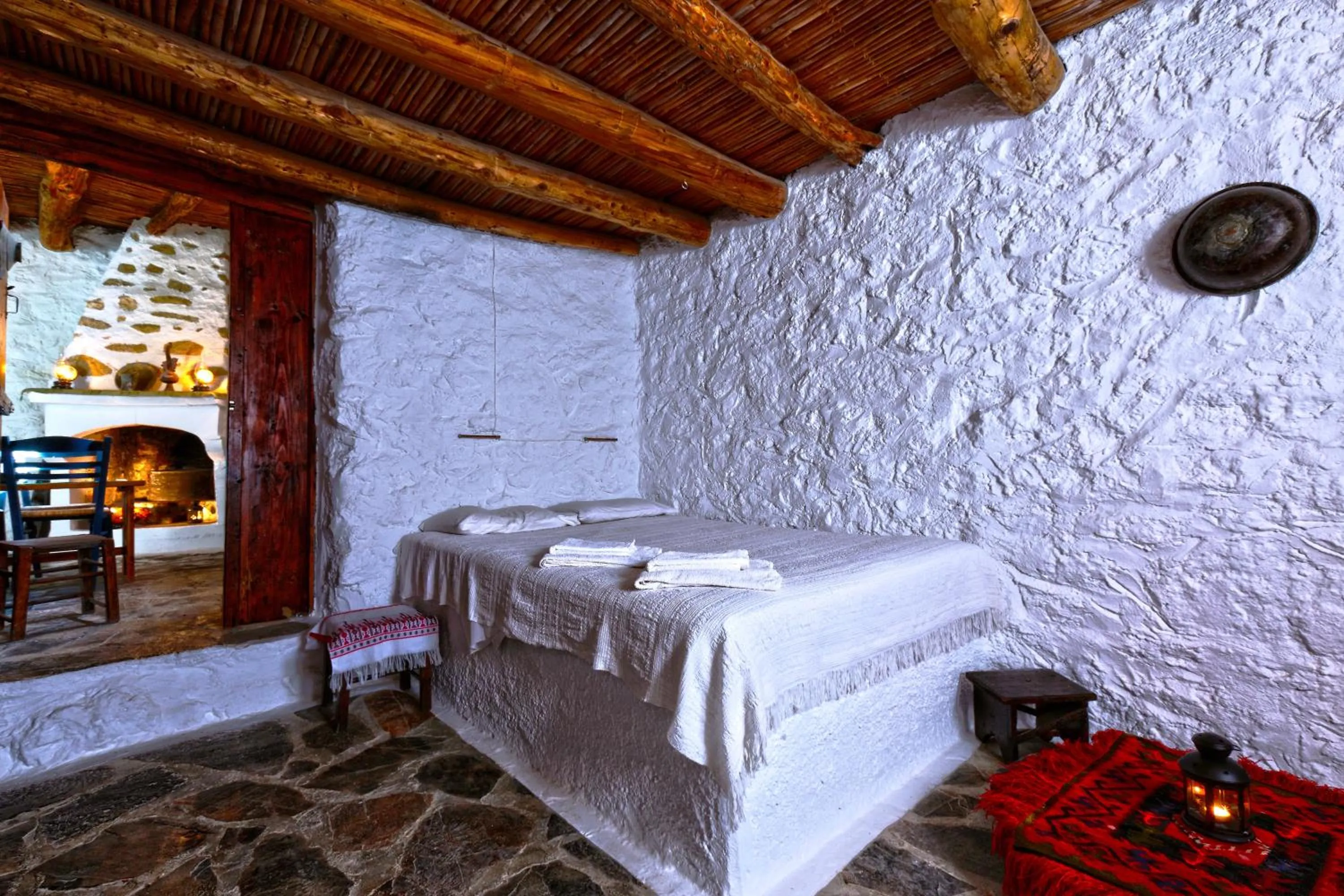Photo of the whole room, Bed in Aspros Potamos