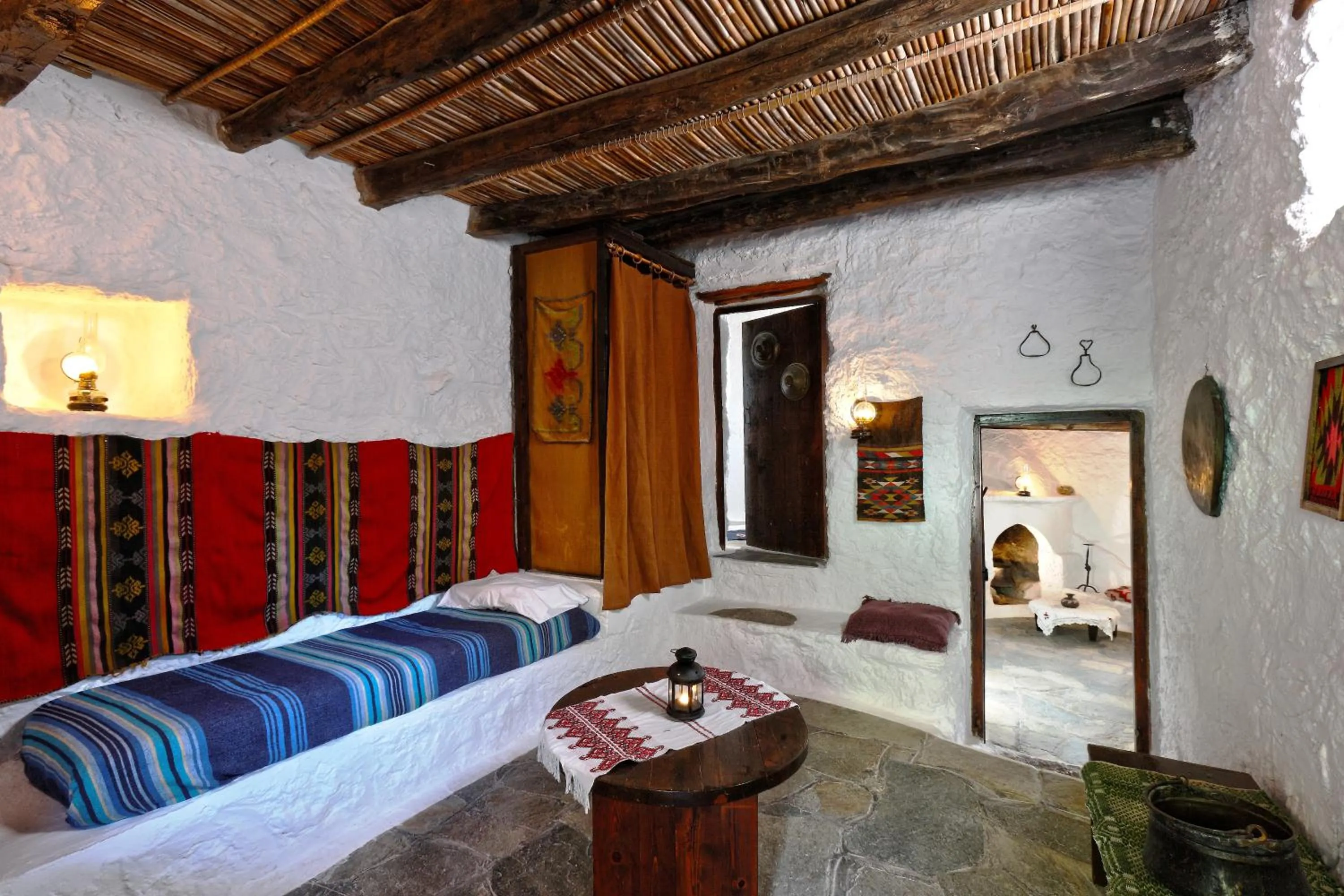 Photo of the whole room, Bed in Aspros Potamos