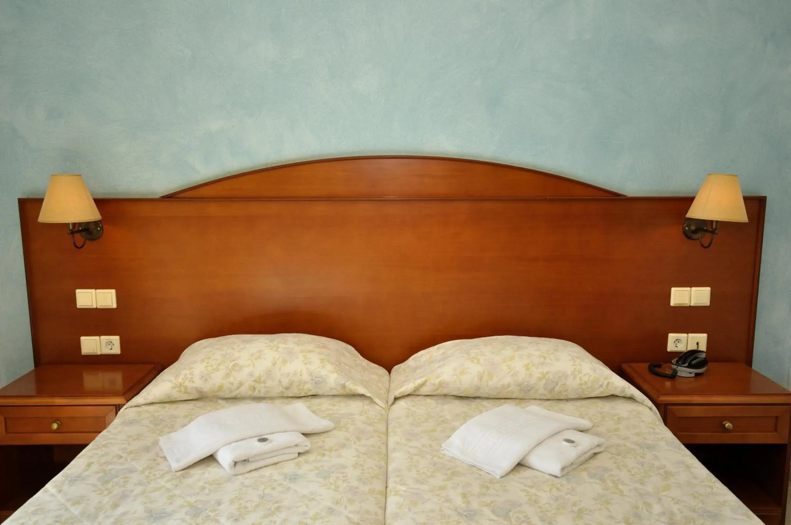 Twin Room in Hotel Marina Village Twin Room in Hotel Marina Village