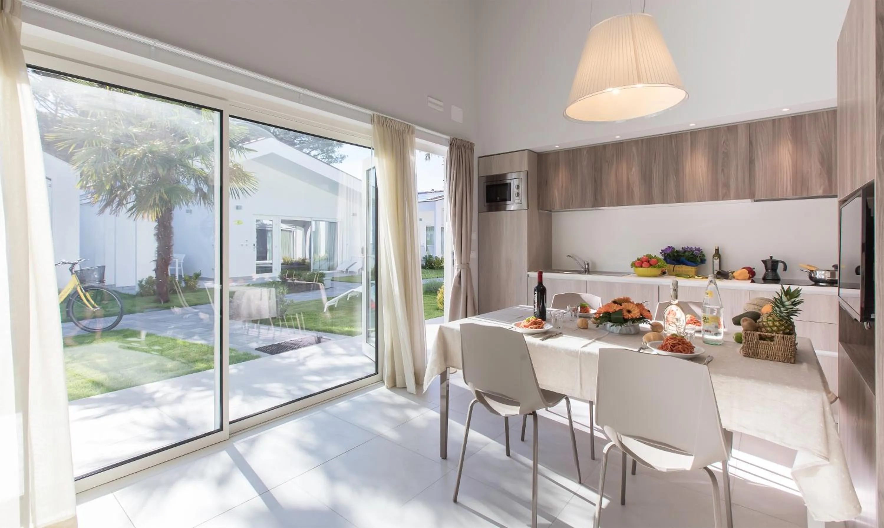 People in Vela Blu Camping Village