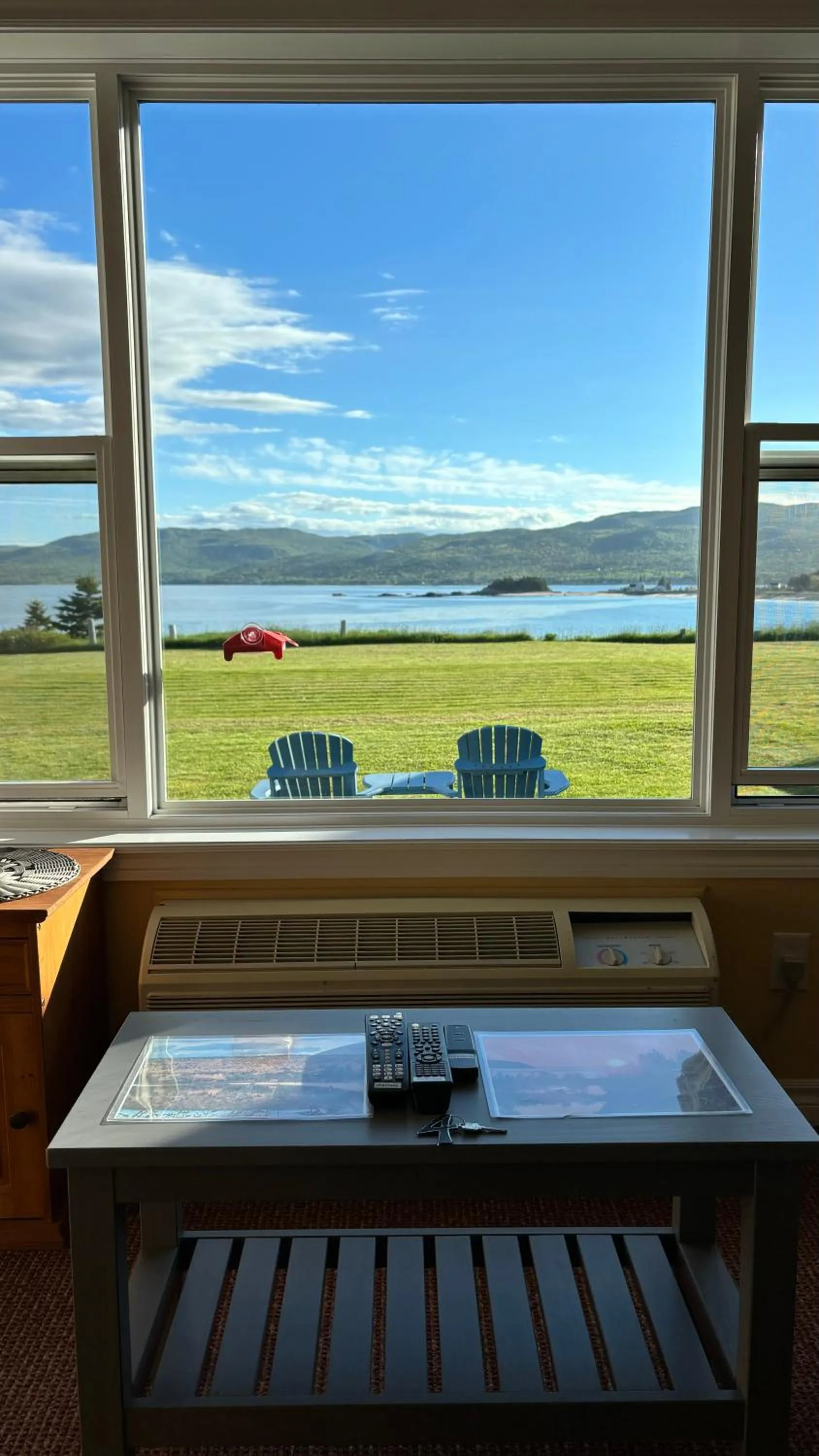 Seascape Coastal Retreat - 2 ADULTS ONLY - HOT TUB AND WITHOUT HOT TUB OCEANFRONT PROPERTY