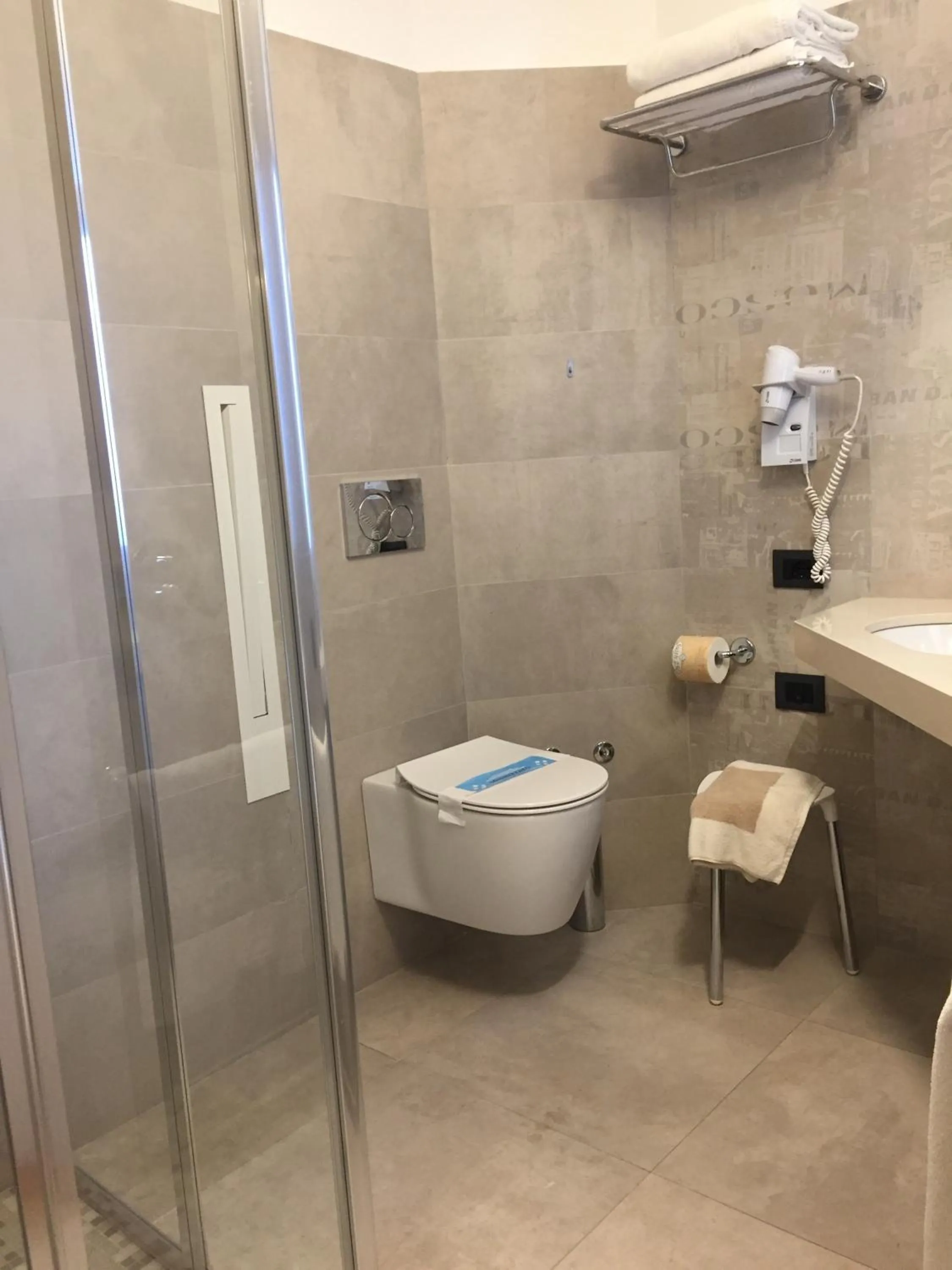 Bathroom in Hotel Italy