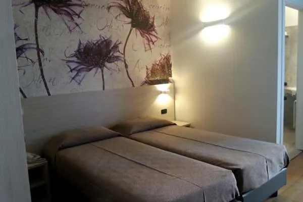 Garden view, Bed in Hotel Italy