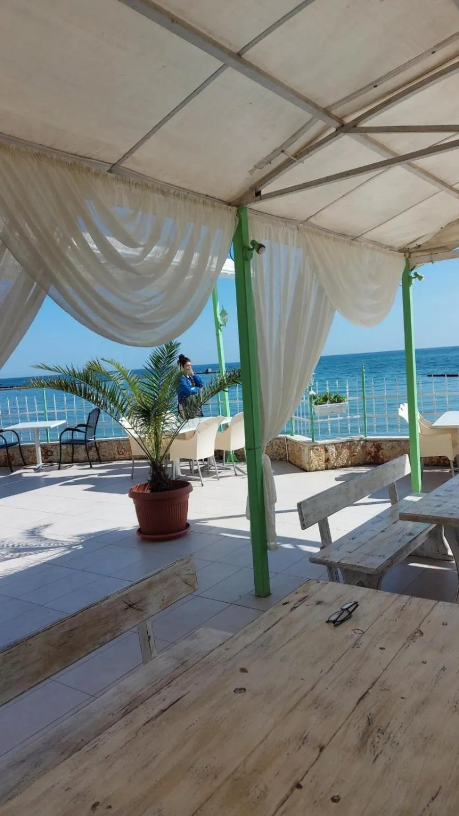 Restaurant/places to eat in Hotel Oasis - Beach Access