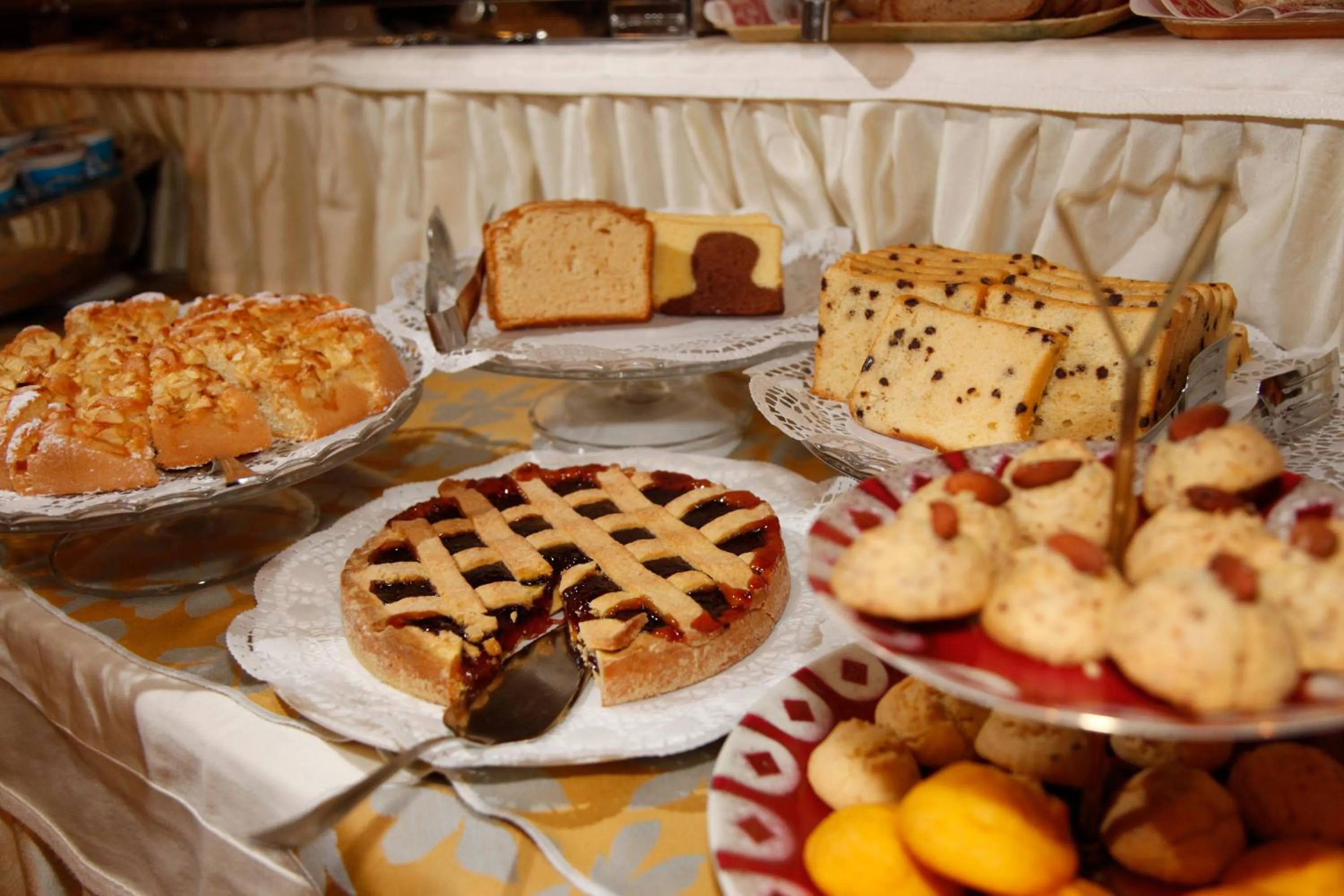 Breakfast in Hotel Villa Rosa