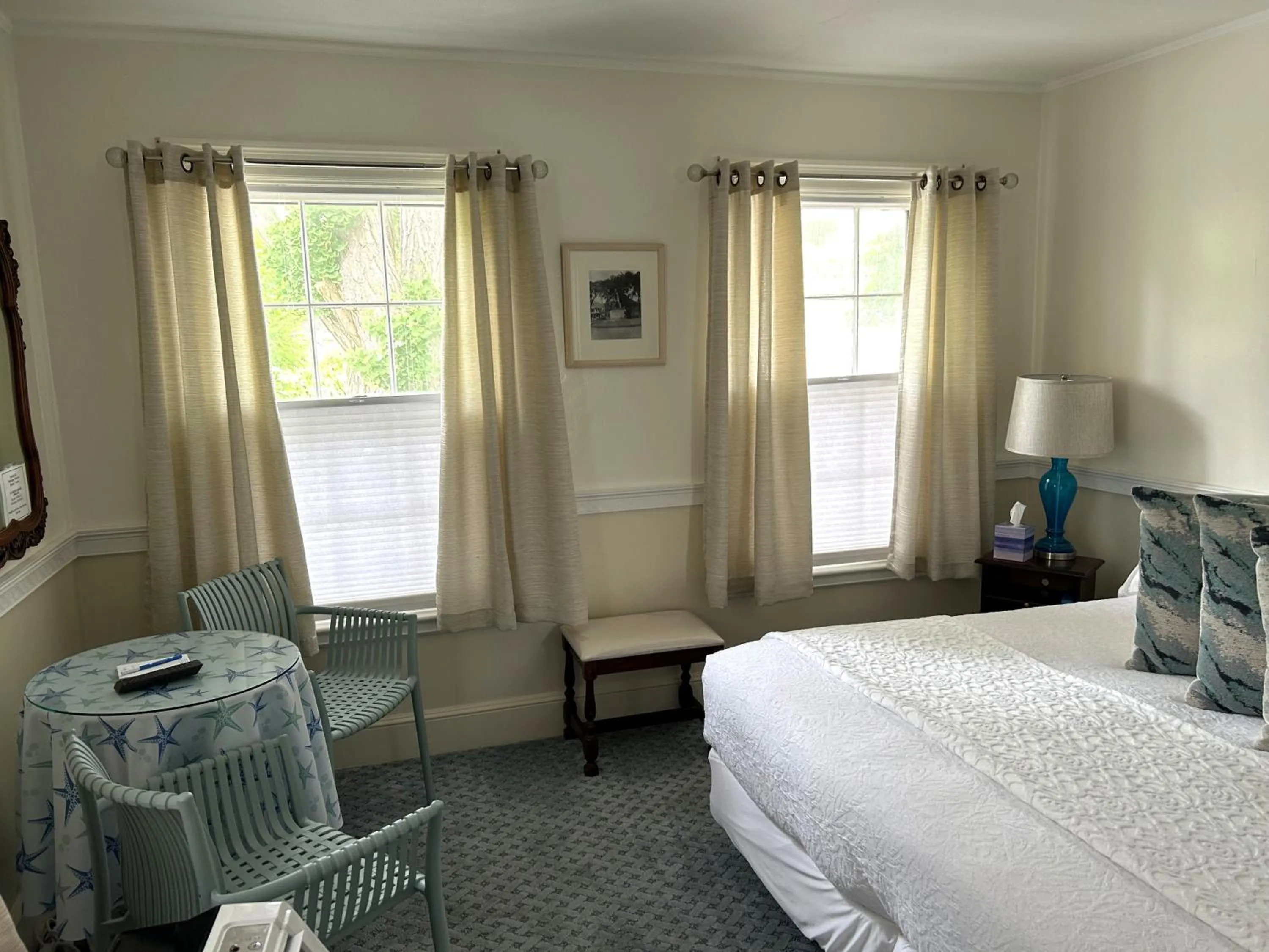 Bedroom, Bed in Harborview Inn