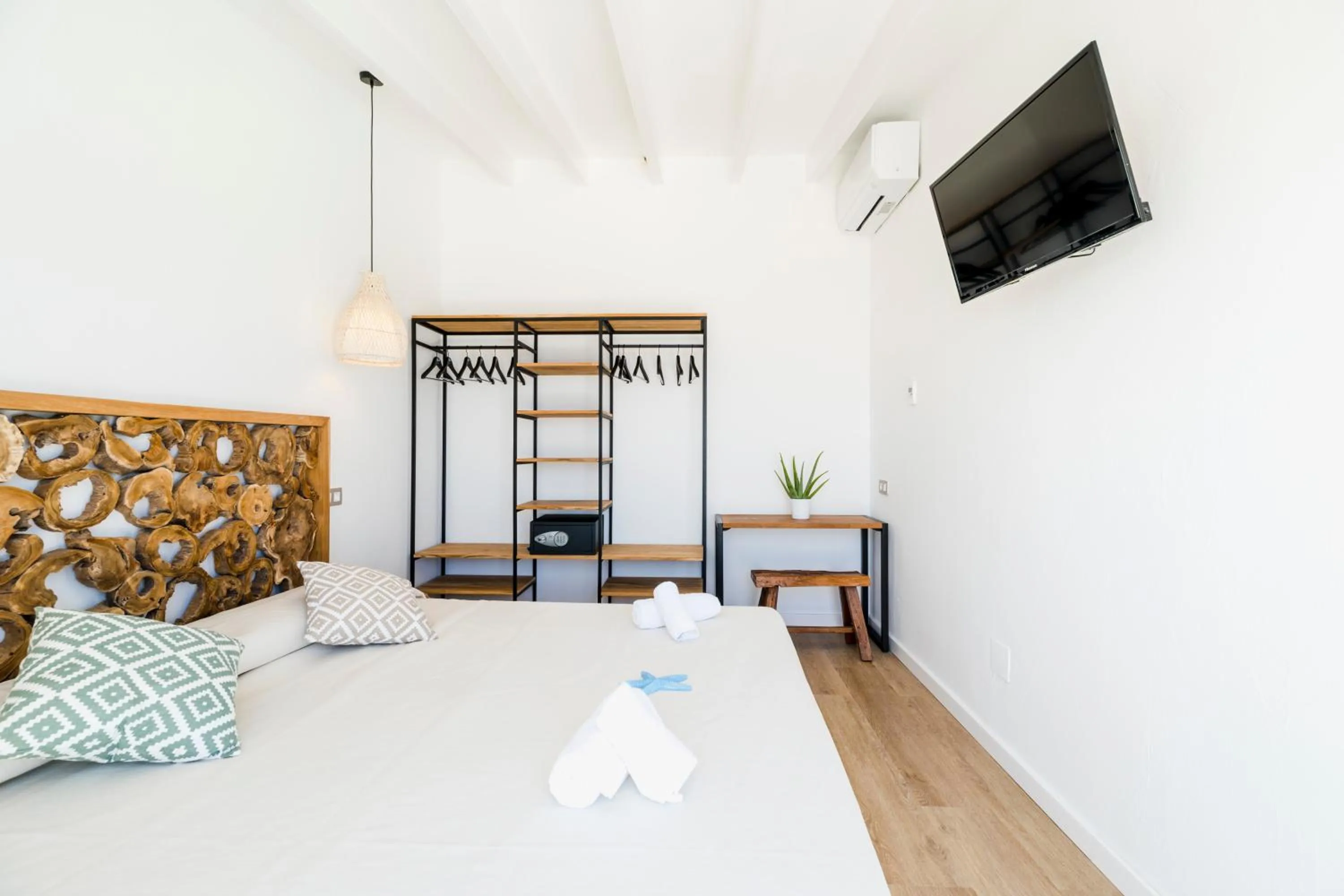 Bedroom, Bed in Outsite Ibiza