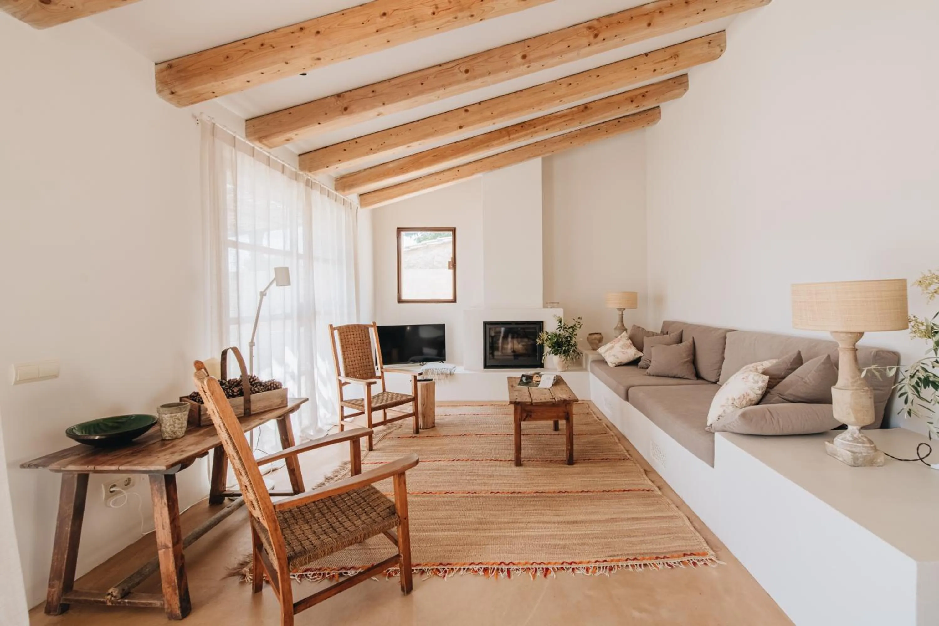 TV and multimedia in Can Bassa