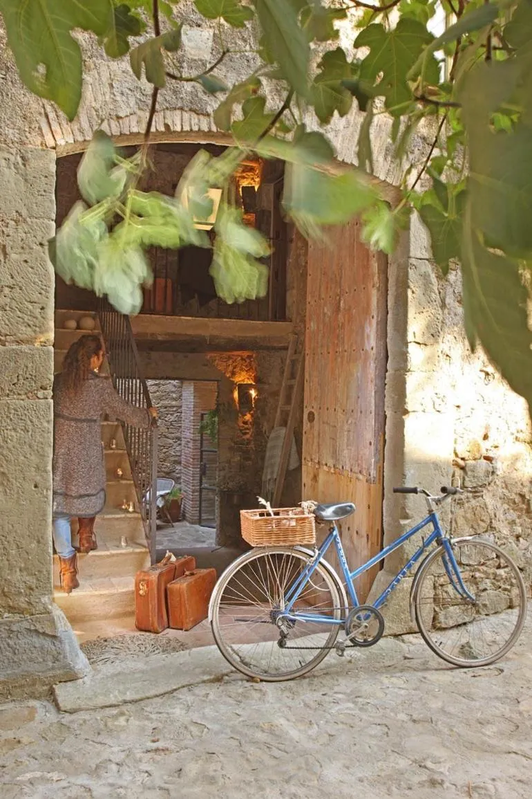 Facade/entrance in Can Bassa