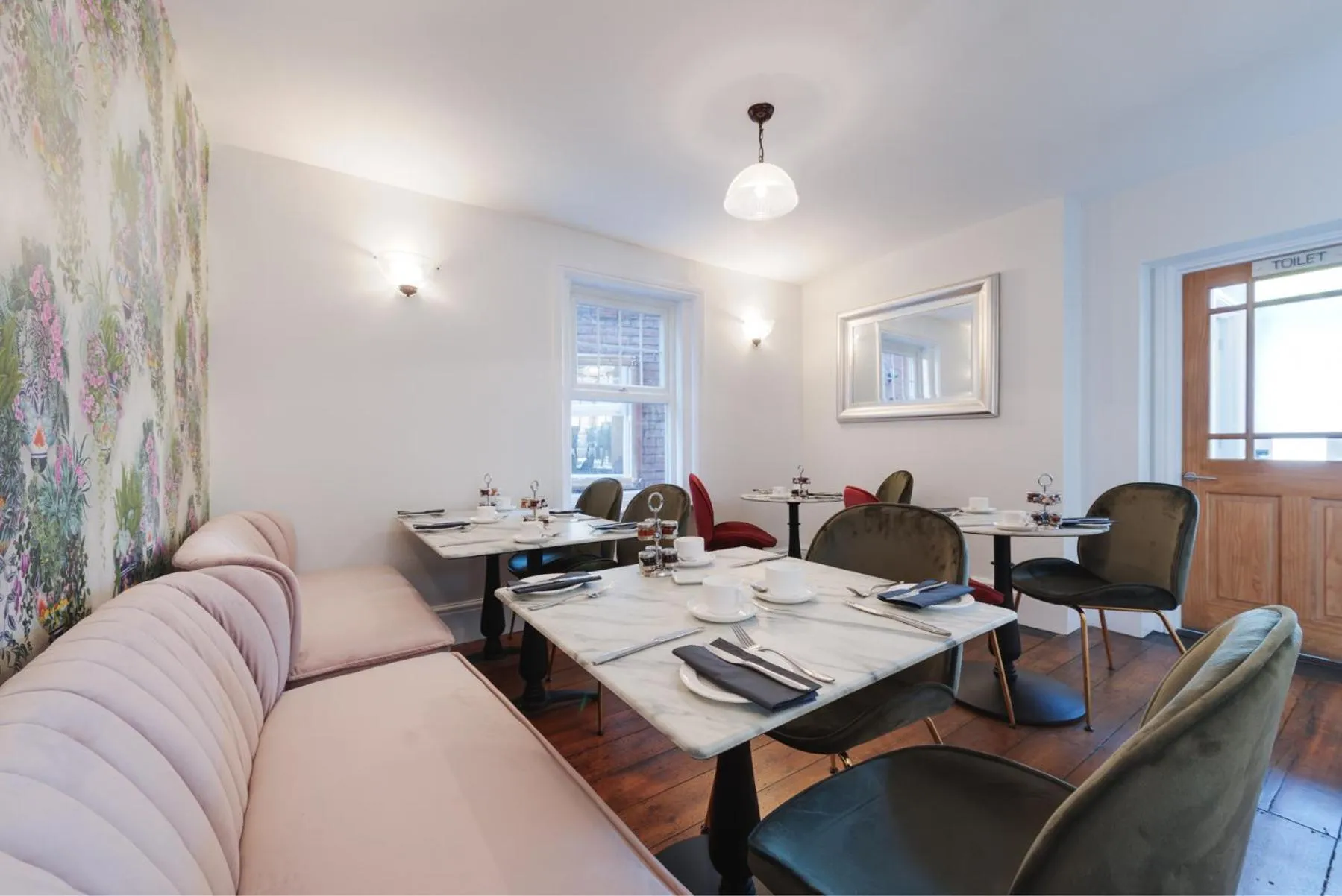 Restaurant/places to eat in Florence Suite Boutique Hotel and Restaurant