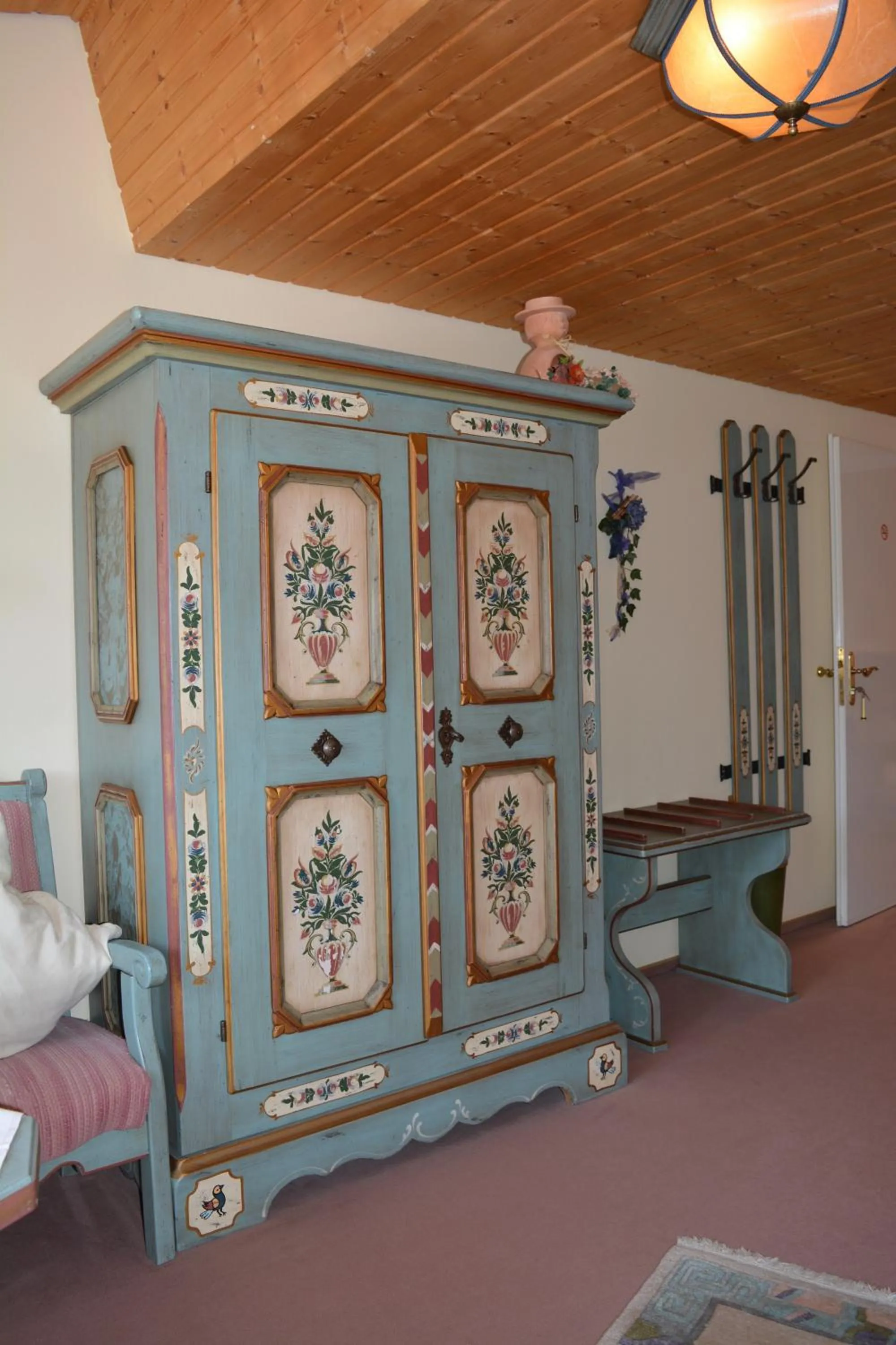 Decorative detail, Bed in Hotel Adlerschanze