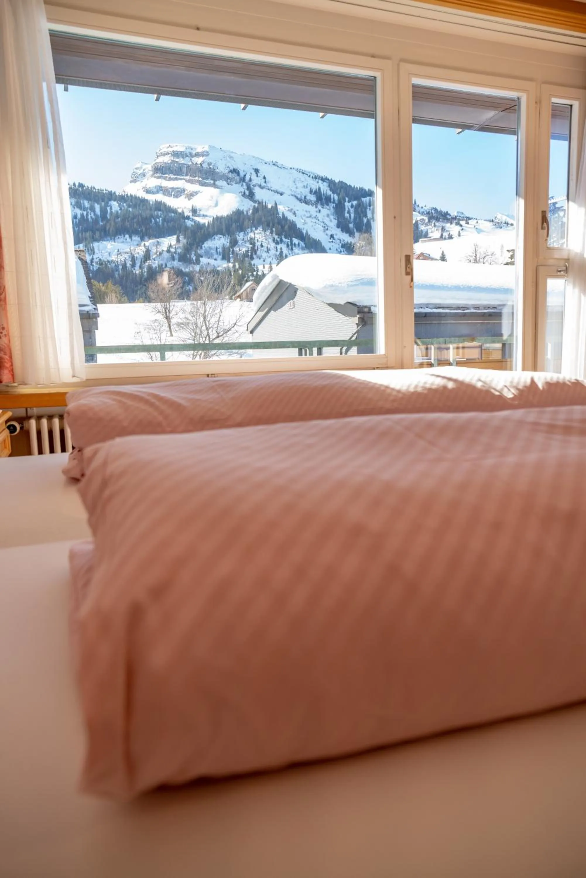 Mountain view, Bed in Hotel Stump's Alpenrose