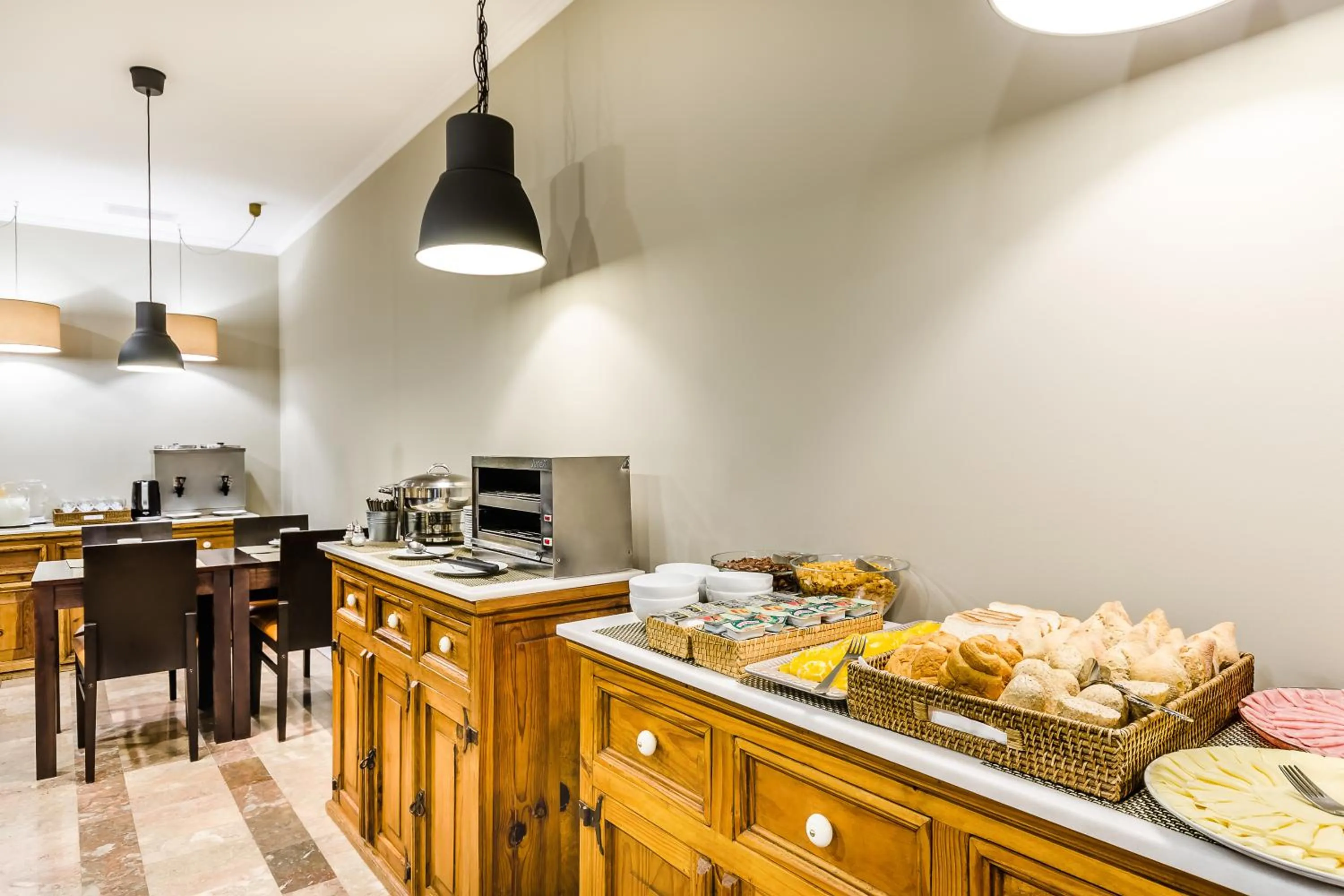 Breakfast in Hotel Flamingo