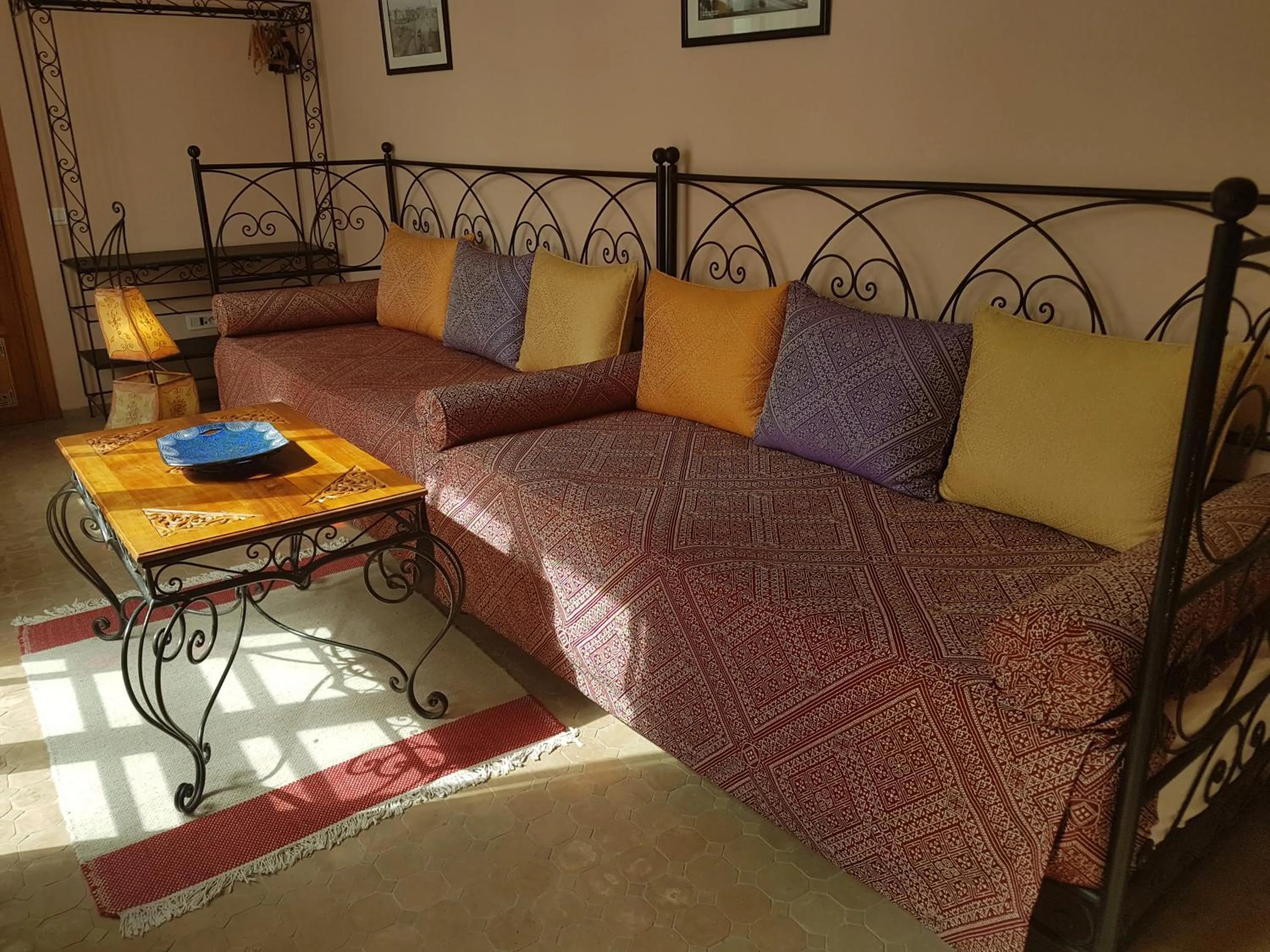 Living room, Bed in Riad Dar Karima