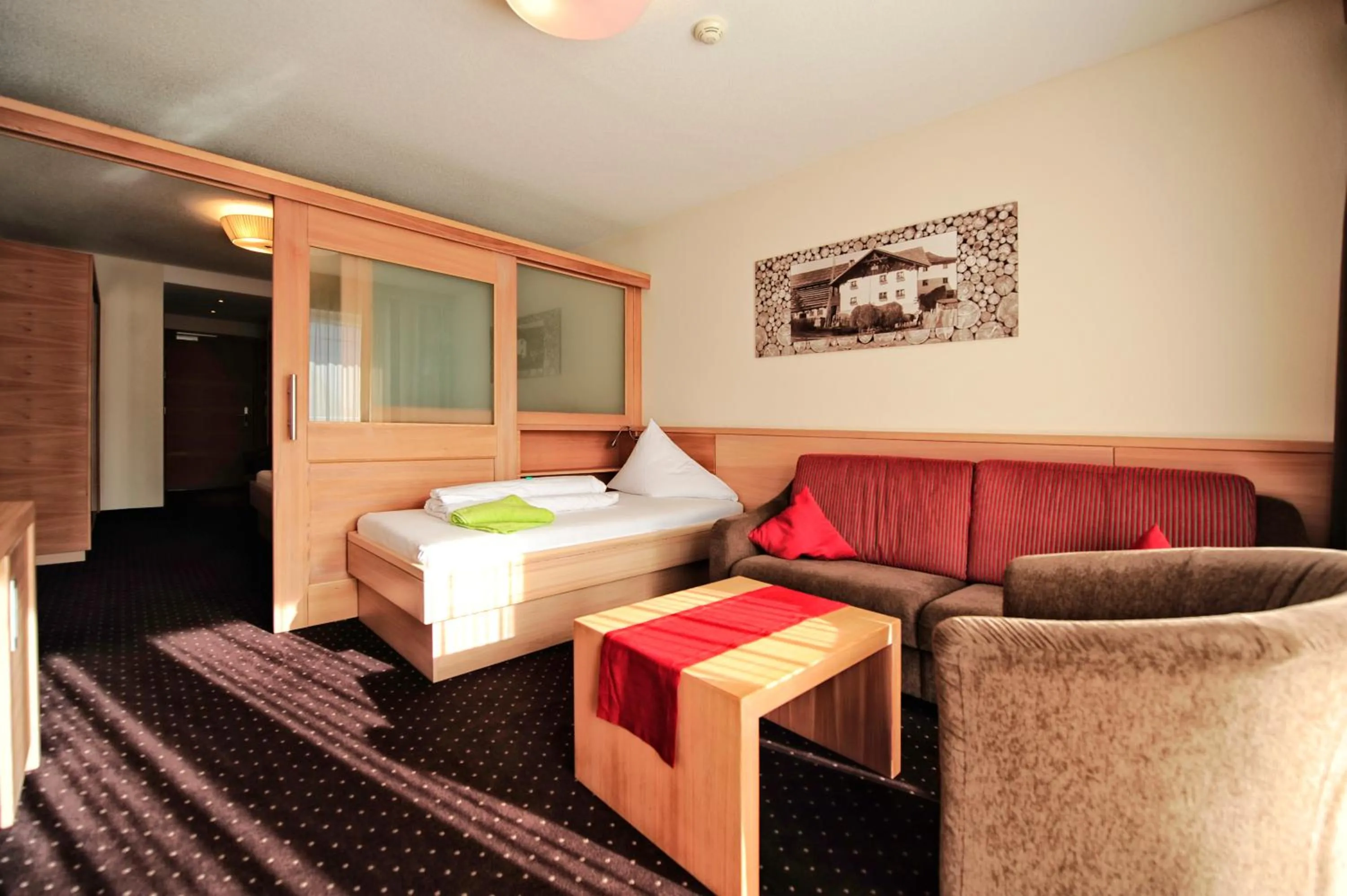 Photo of the whole room, Bed in Hotel Röck Garni