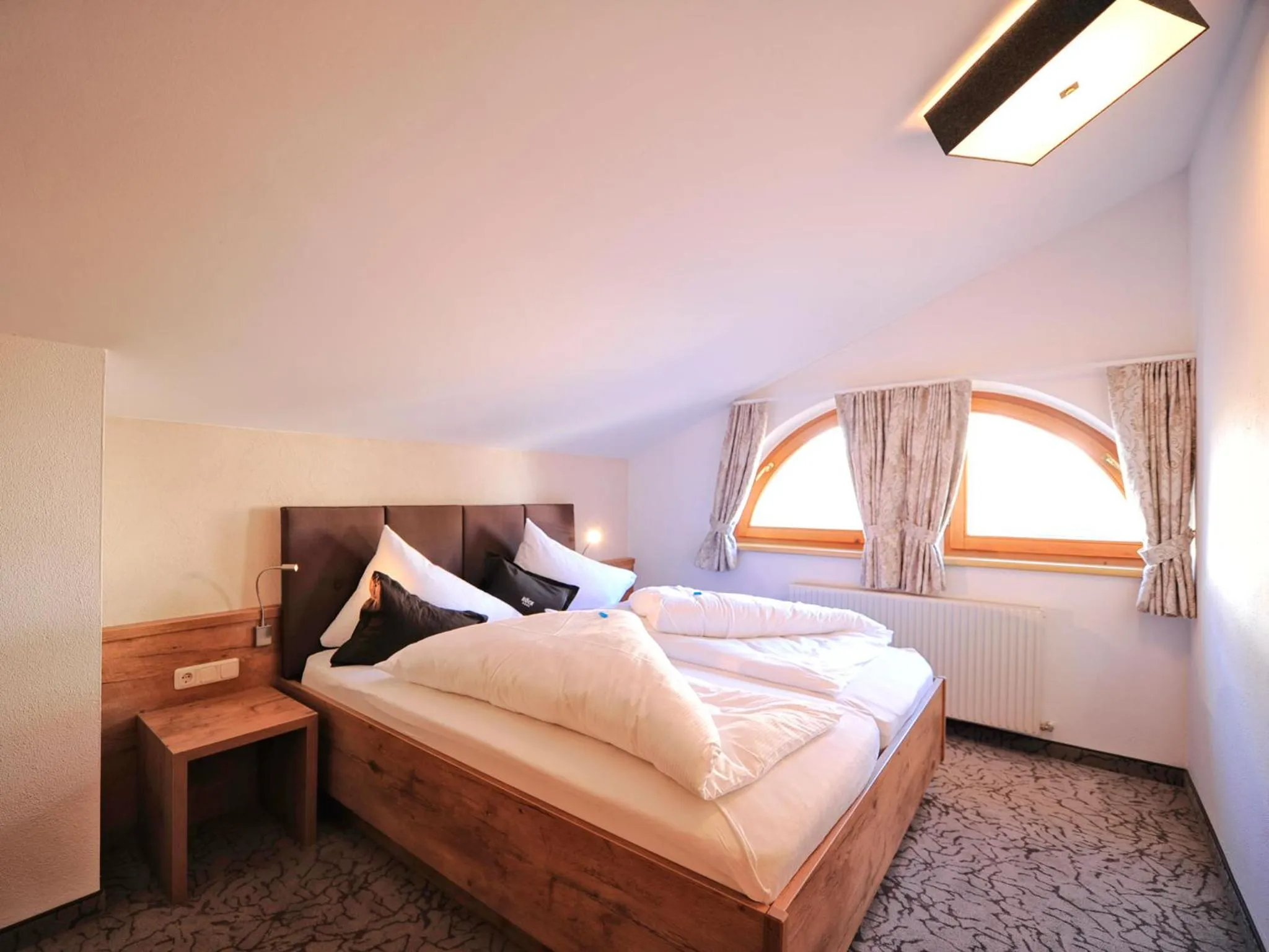 Photo of the whole room, Bed in Hotel Röck Garni