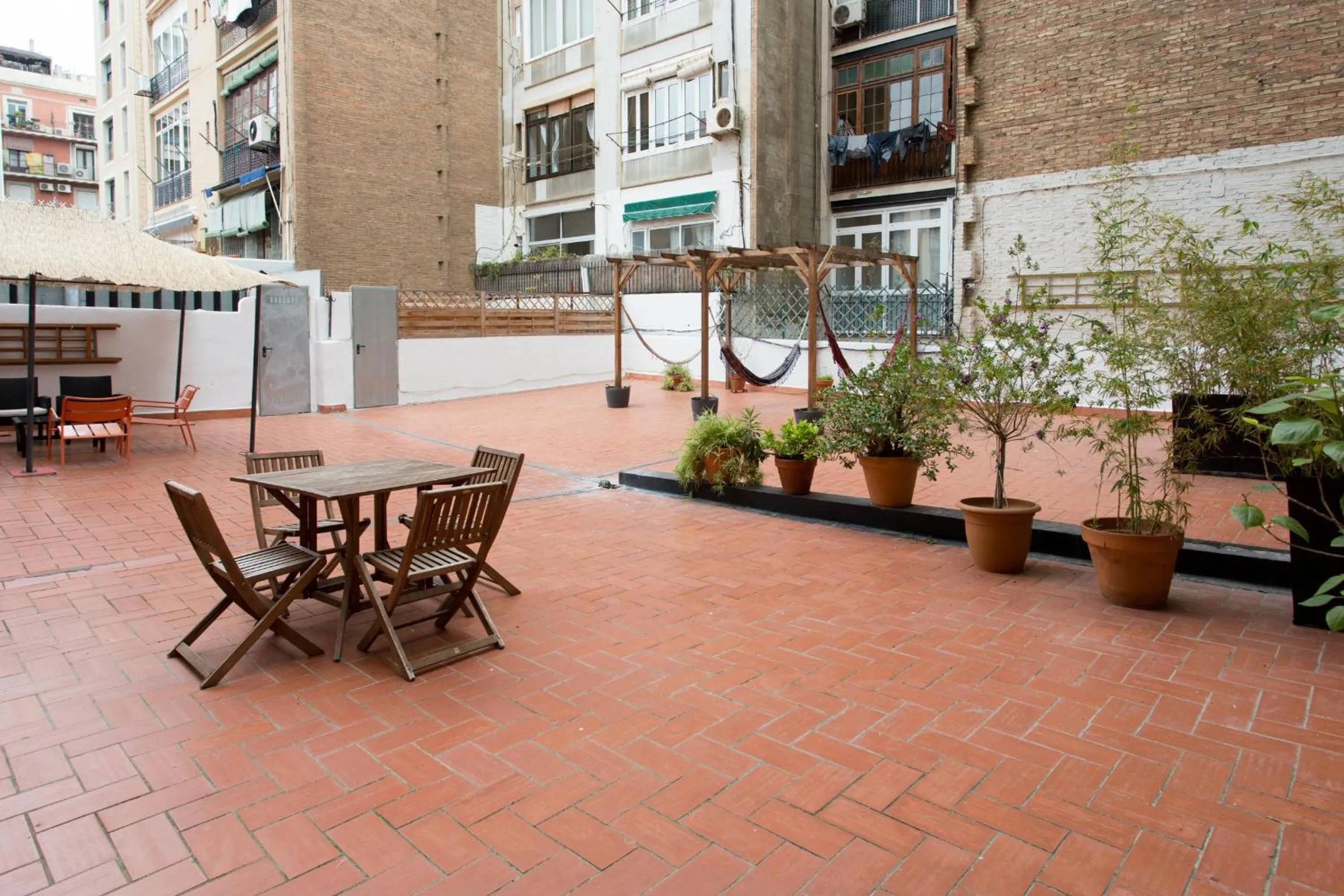 Patio in ZOOROOMS Boutique Guesthouse