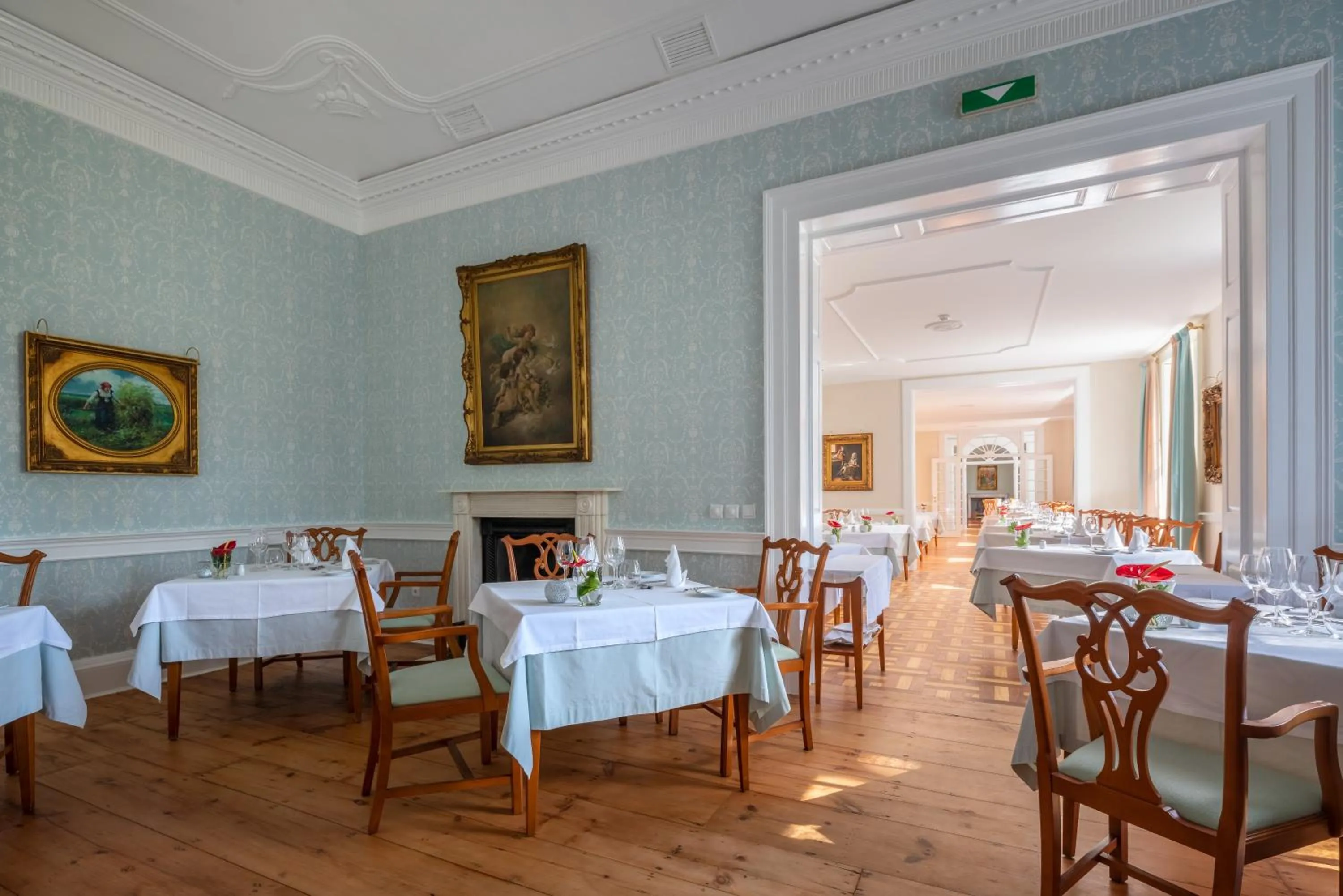 Restaurant/places to eat in Quinta Jardins do Lago