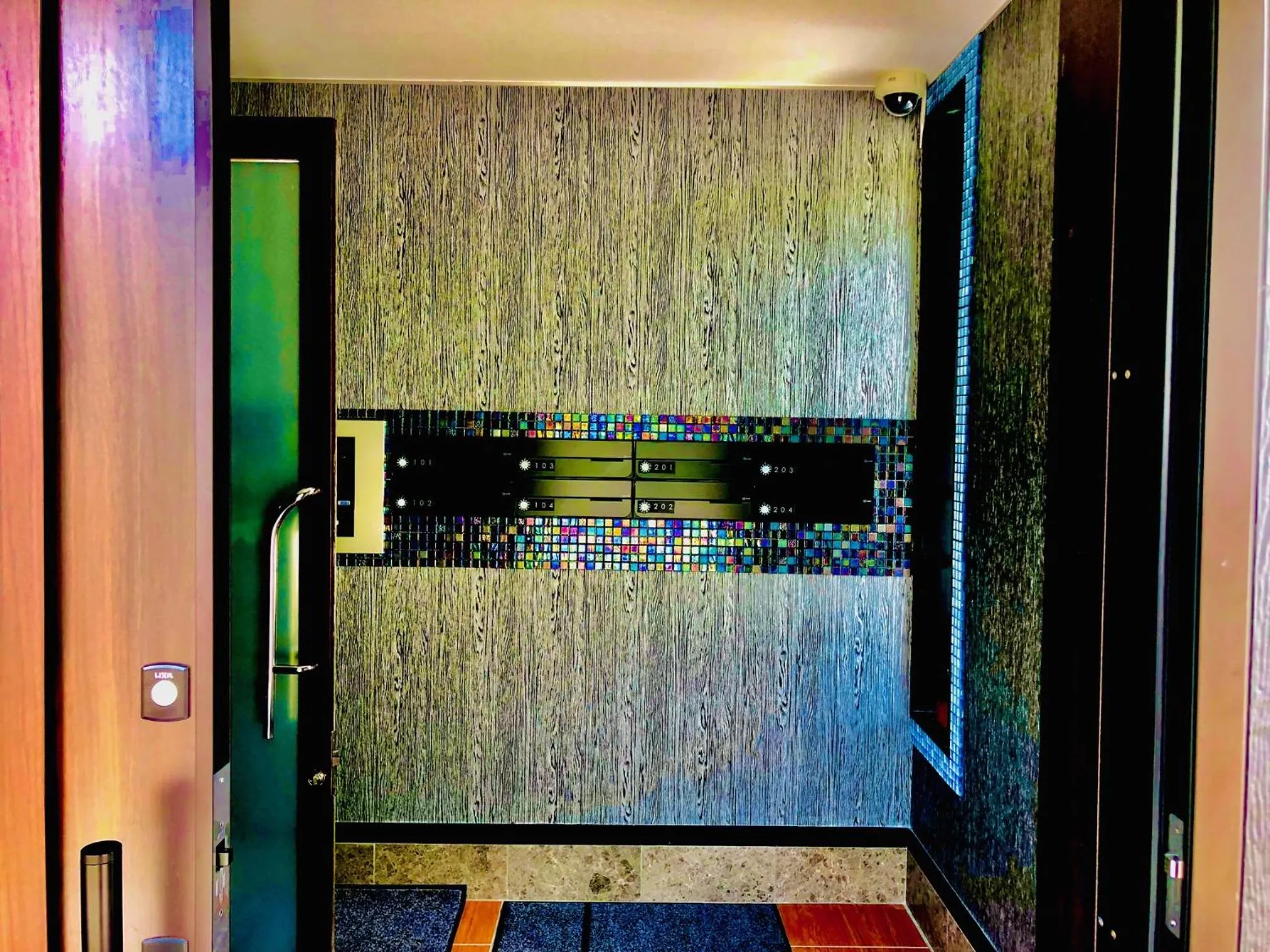 Bed in Ricco Mond Hills Apartment Houseアパートタイプの宿は宿泊者と接しない 安全な宿