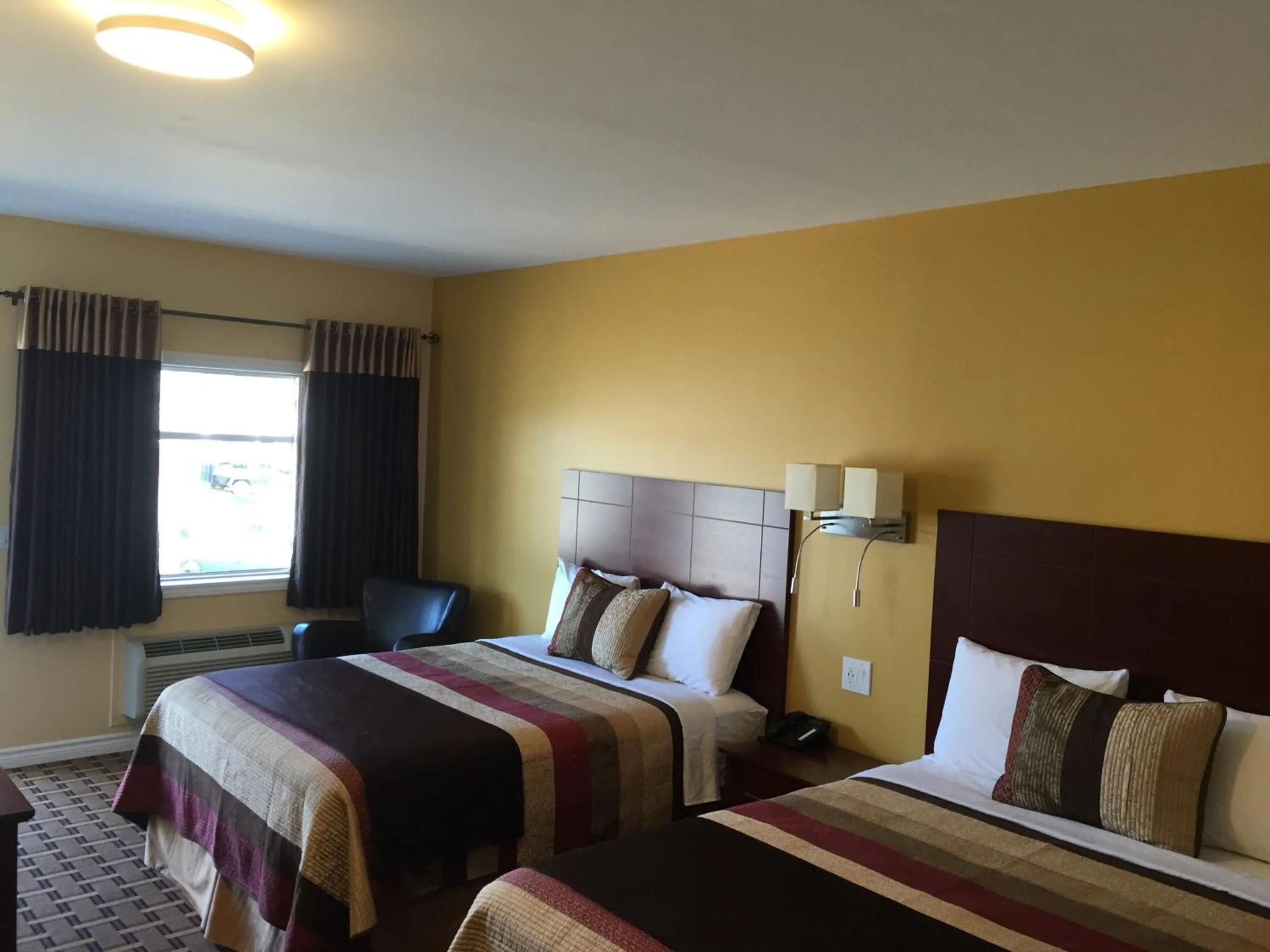 Bed in Fox Motor Inn