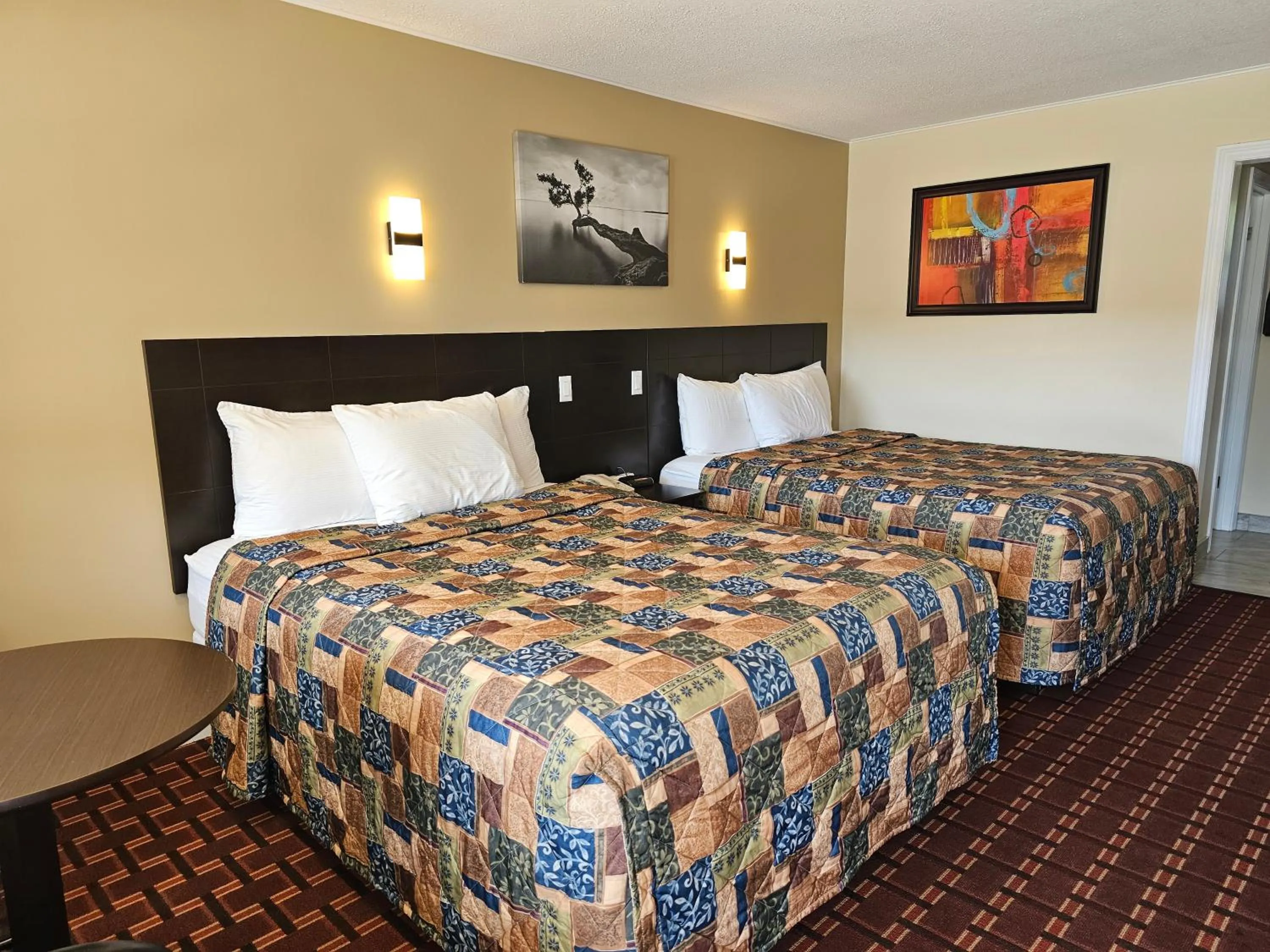 Bedroom, Bed in Fox Motor Inn