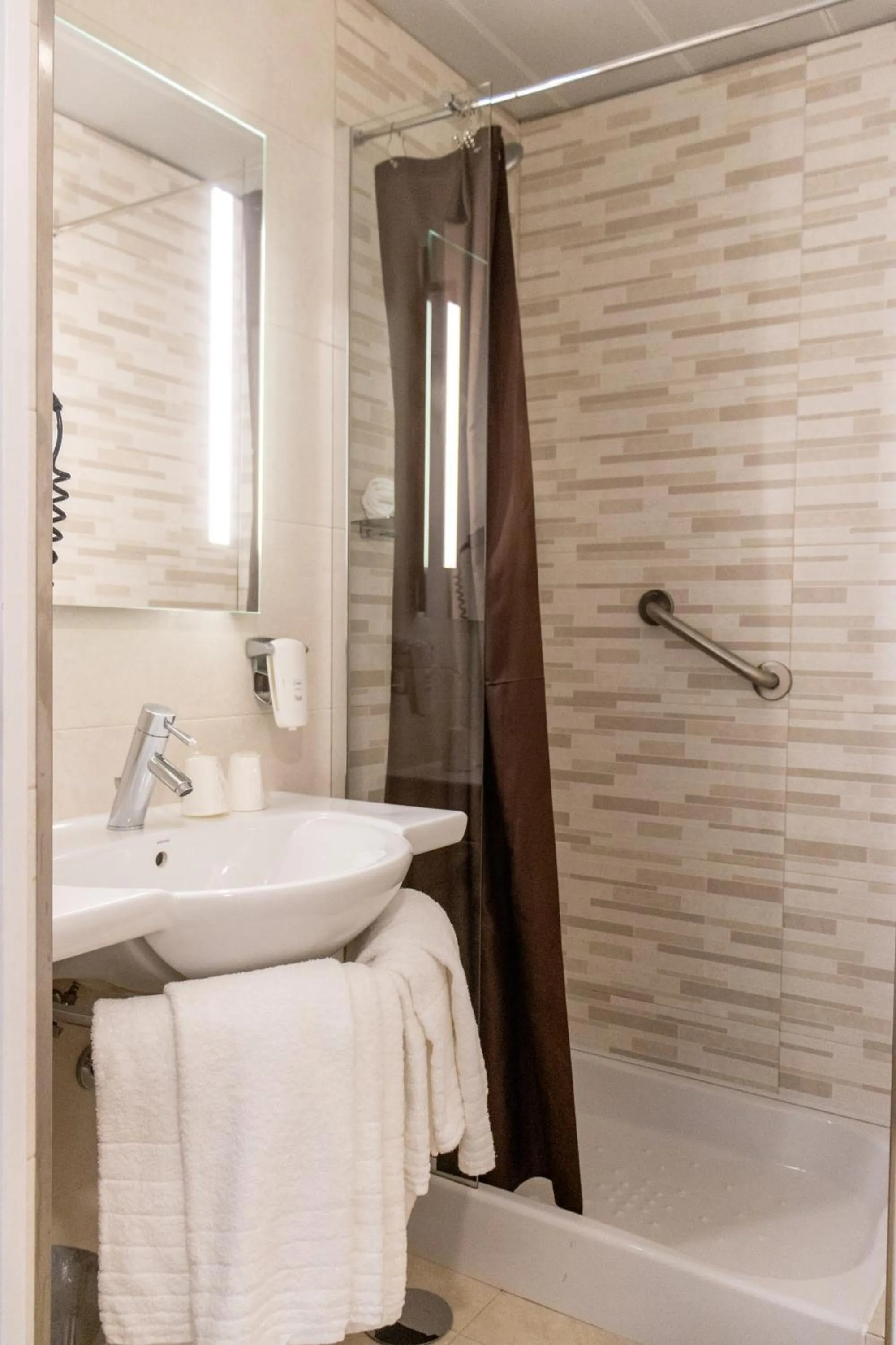 Bathroom in Park Hotel Porto Gaia