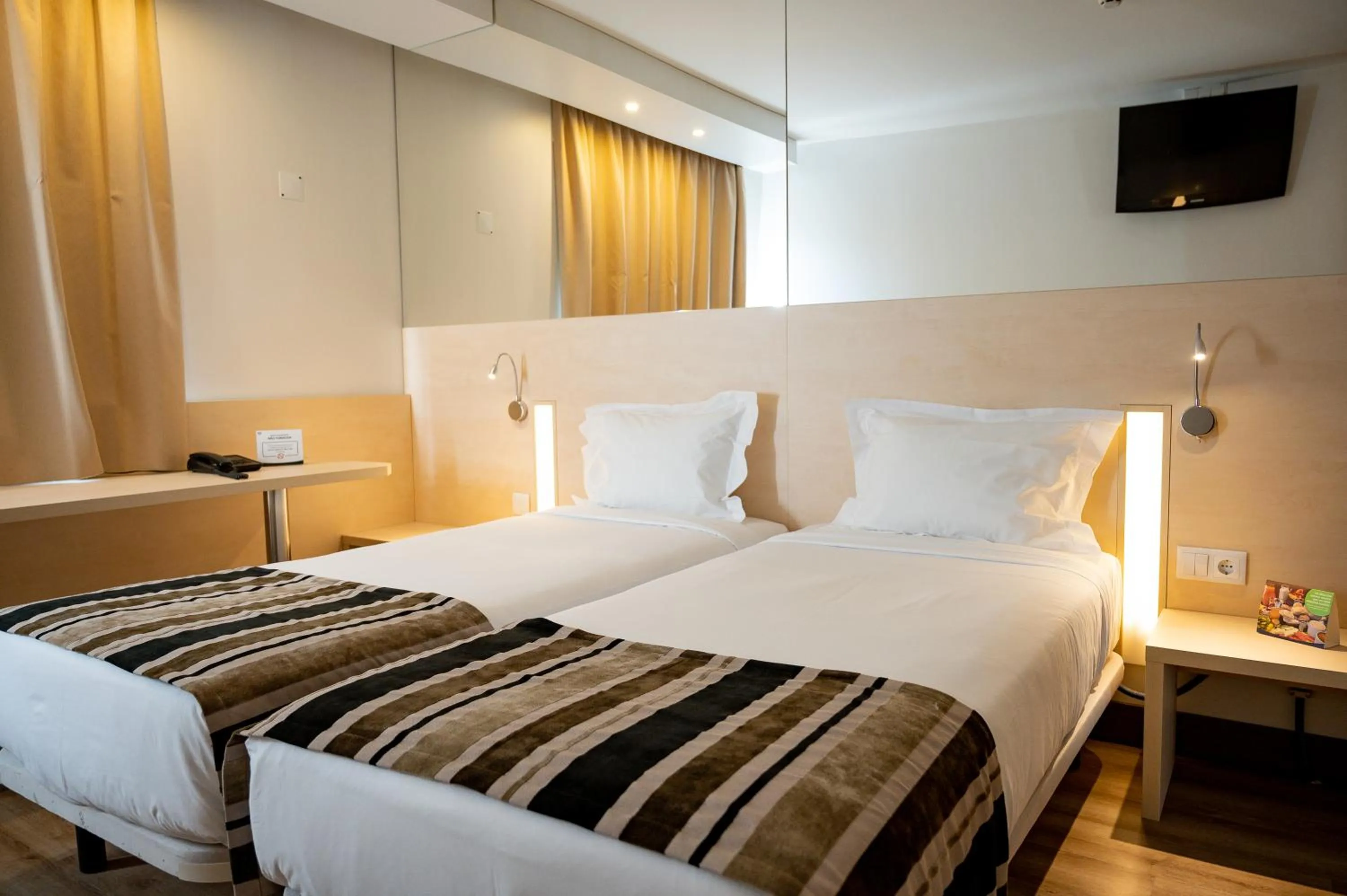 Standard Twin Room in Park Hotel Porto Gaia