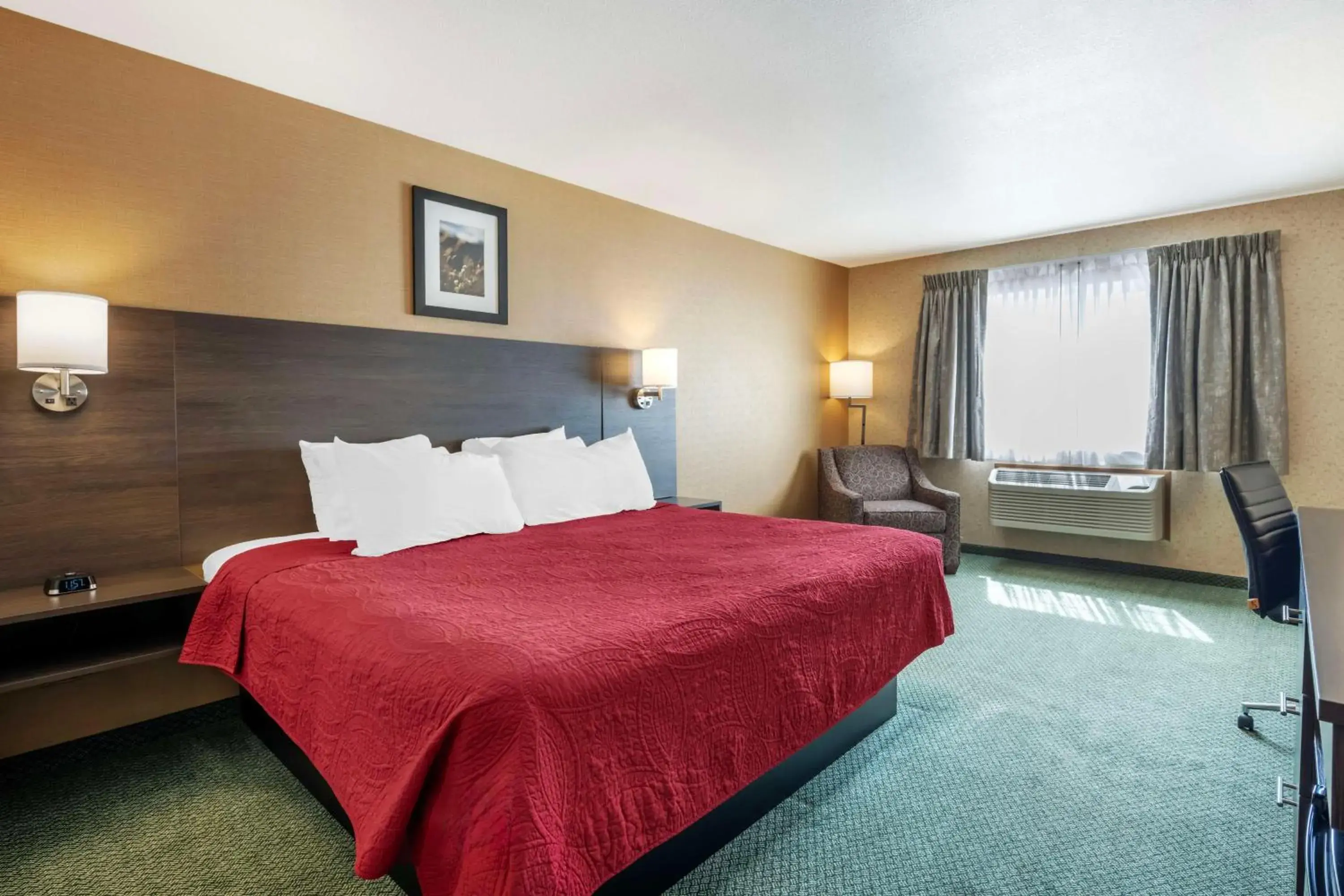 King Room with Bath Tub - Disability Access/Non-Smoking in SureStay Plus by Best Western Enterprise King Room with Bath Tub - Disability Access/Non-Smoking in SureStay Plus by Best Western Enterprise