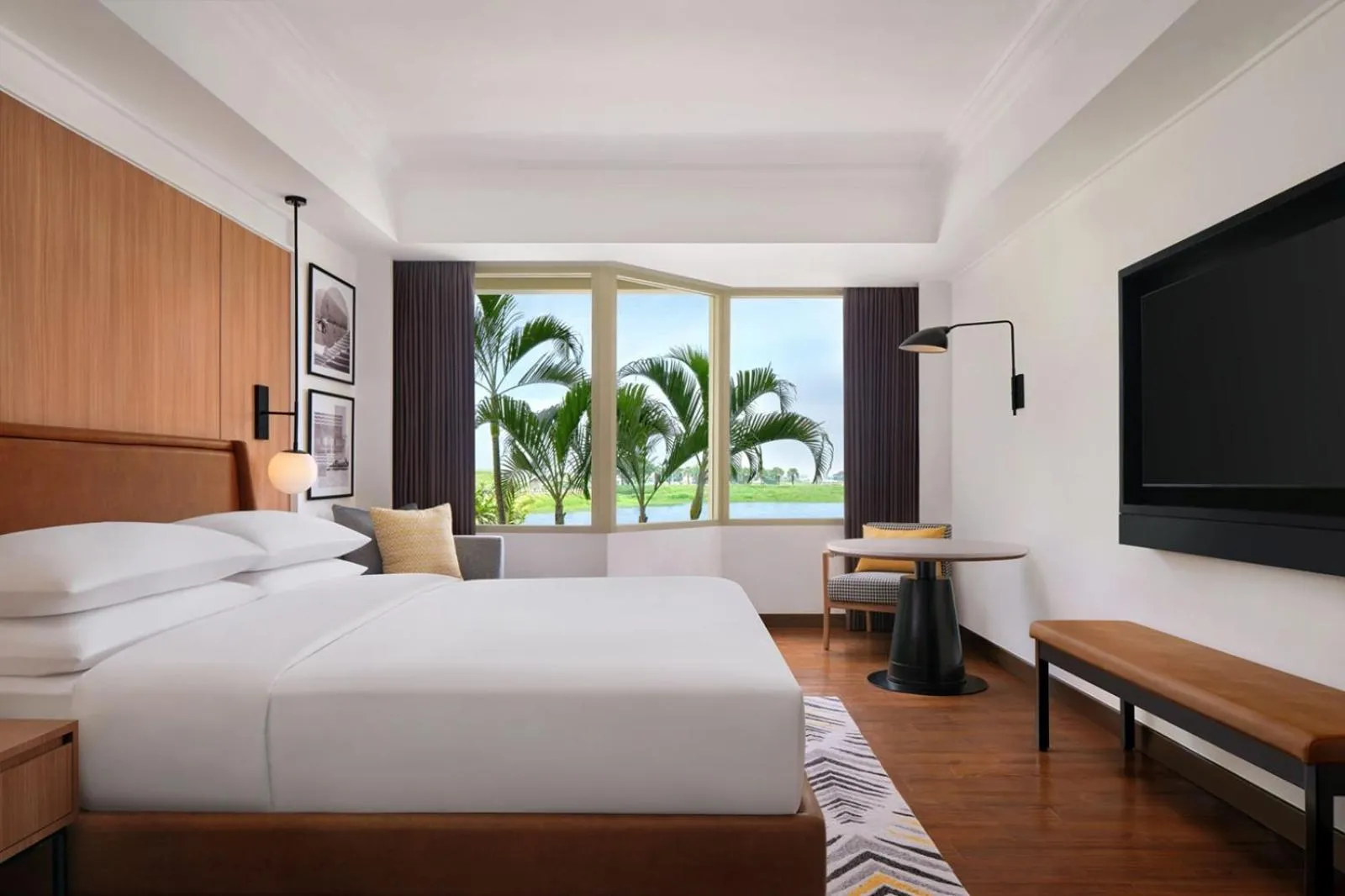 Bedroom, Bed in Sheraton Jakarta Soekarno Hatta Airport