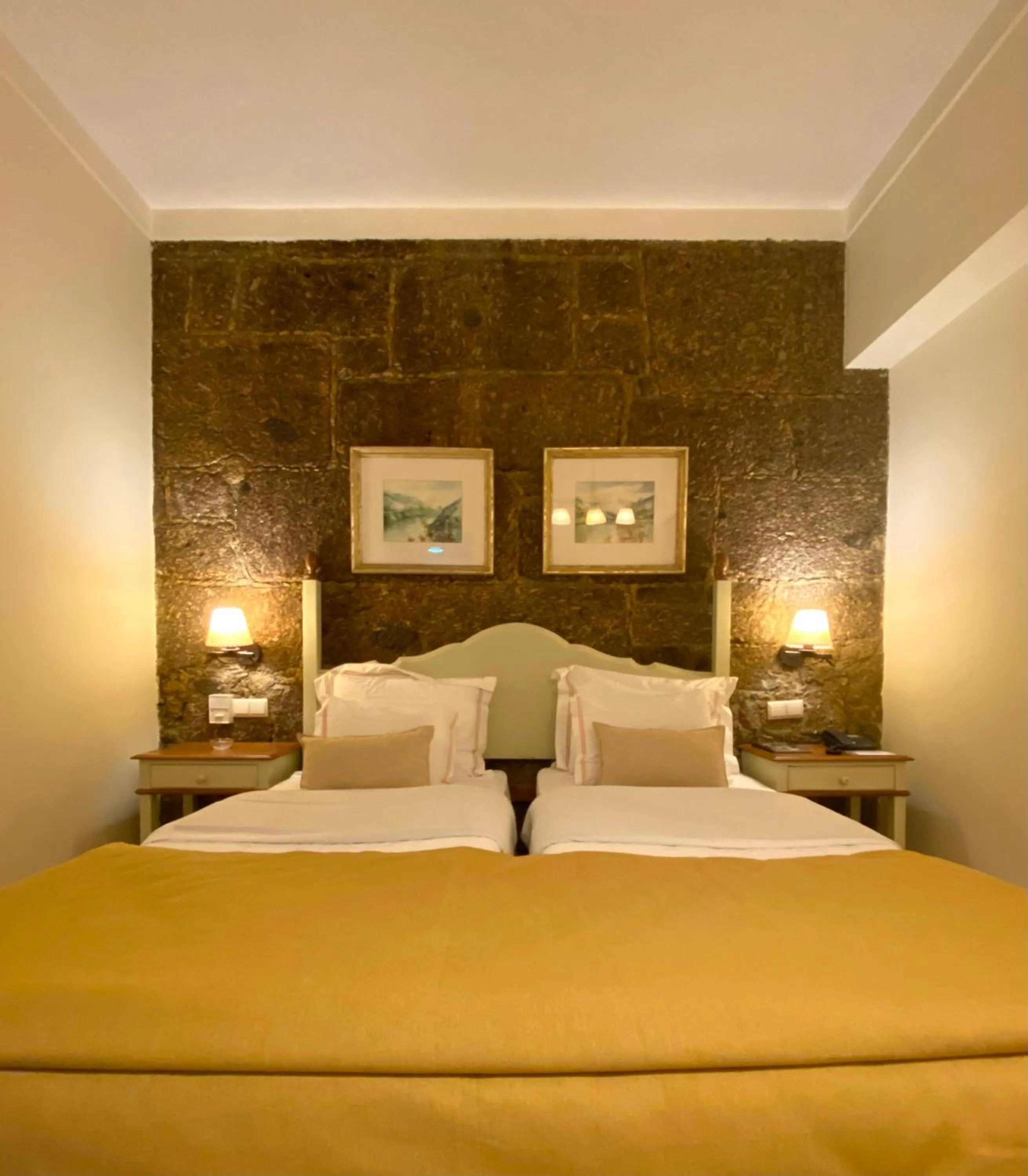 Bedroom, Bed in Hotel de Charme Quinta do Pinheiro