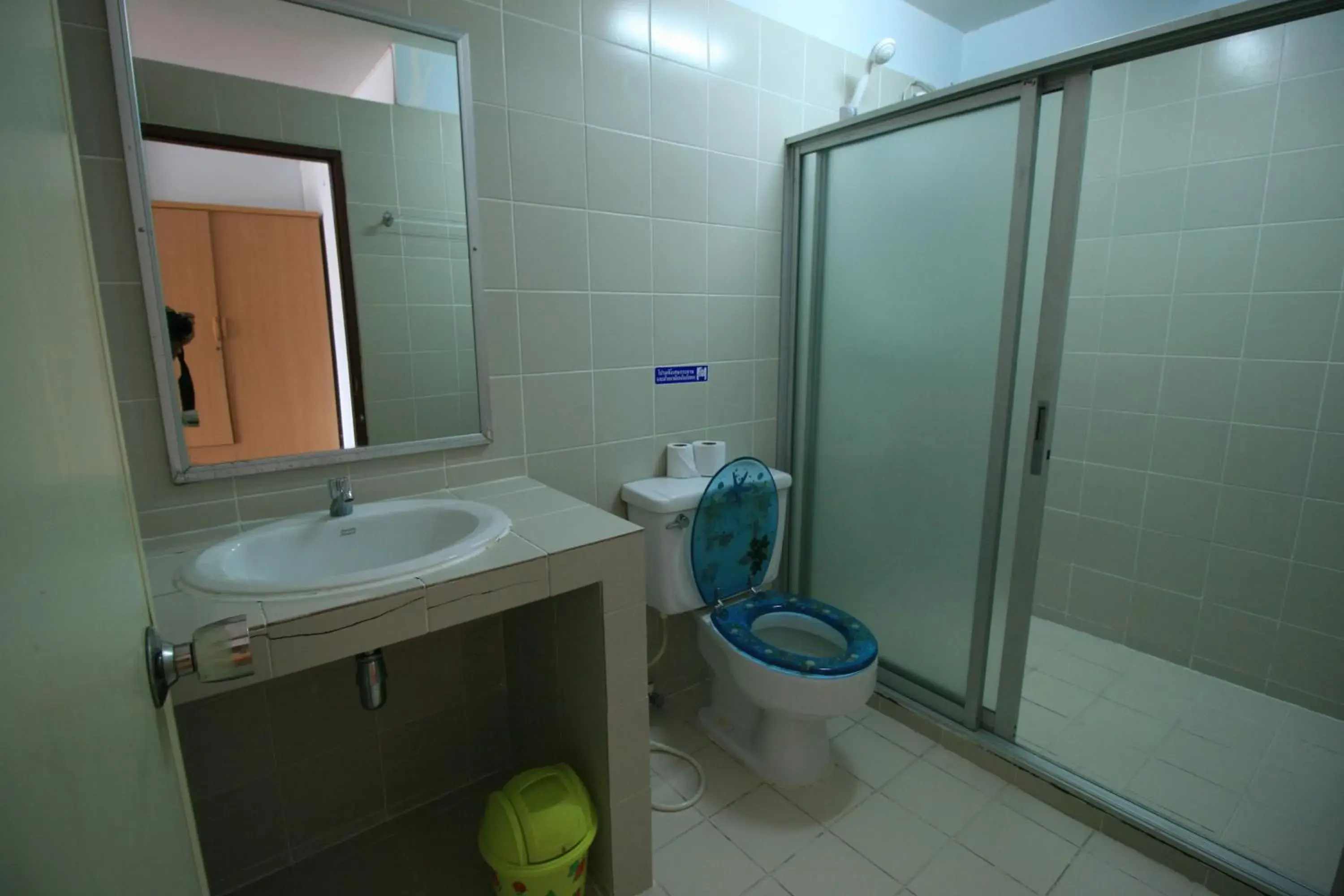 Standard Double Room in Beachfront Hotel Cha Am Standard Double Room in Beachfront Hotel Cha Am