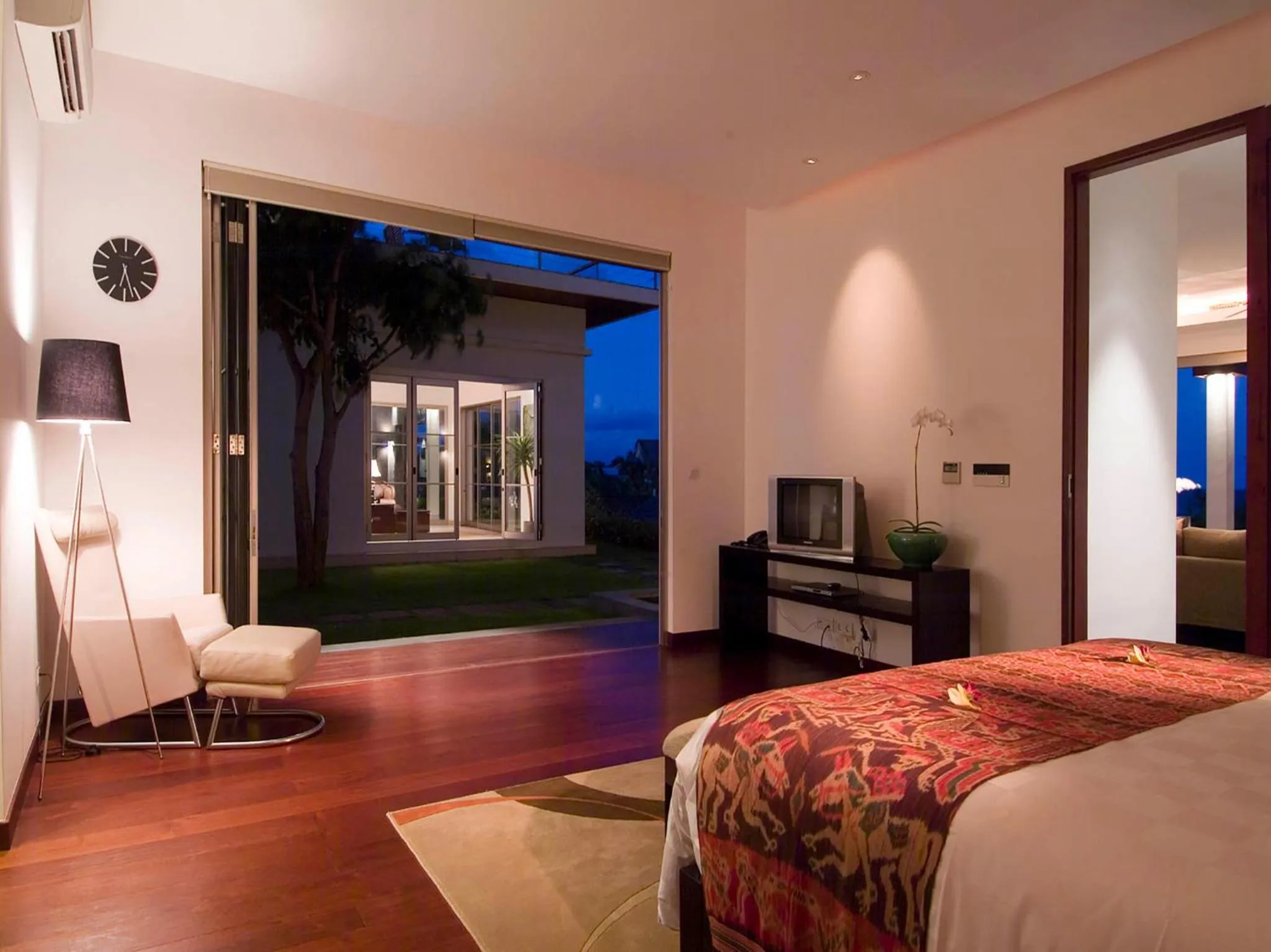 TV and multimedia, Bed in Sanur Residence