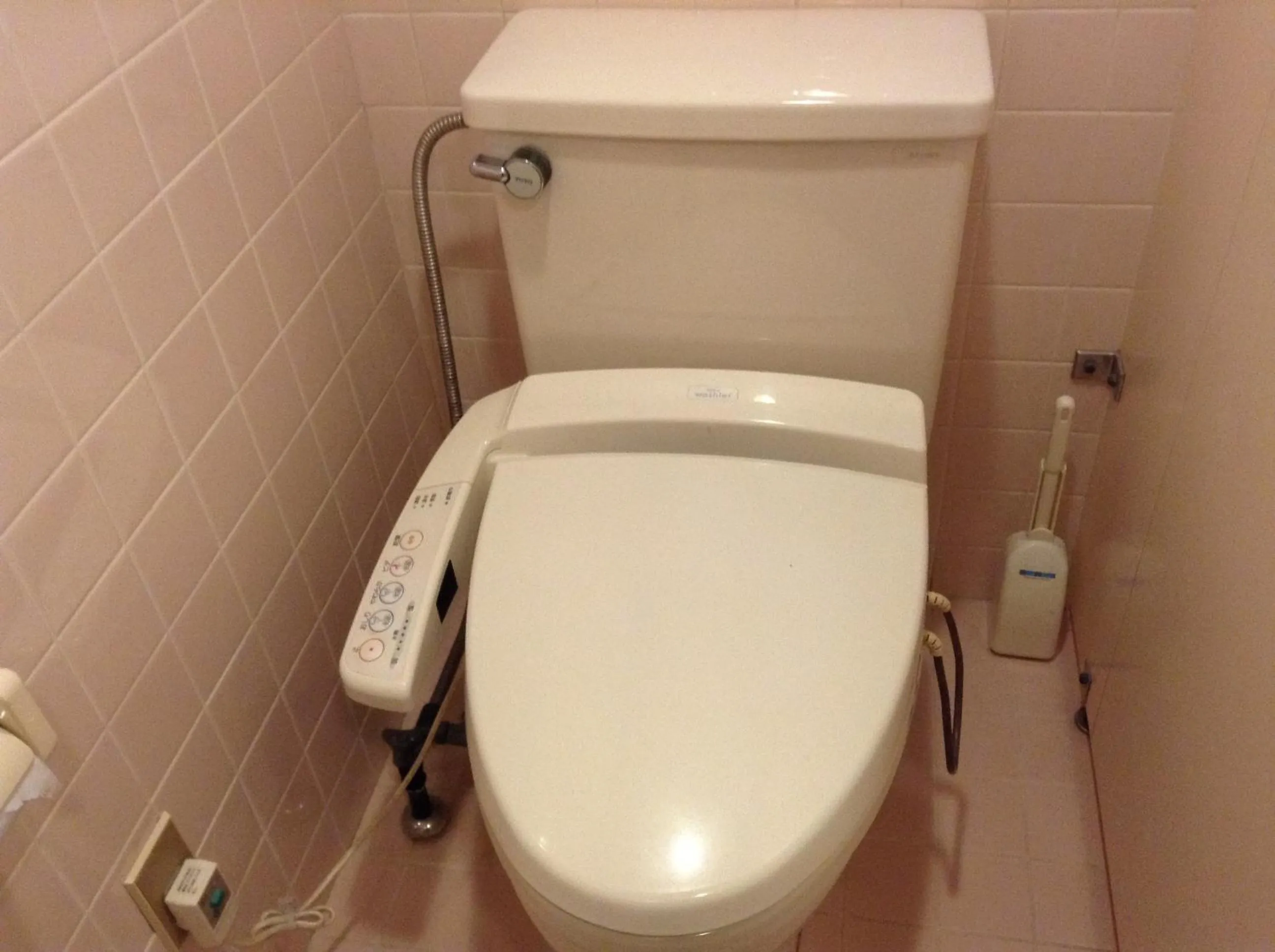 Toilet in Chitosekan