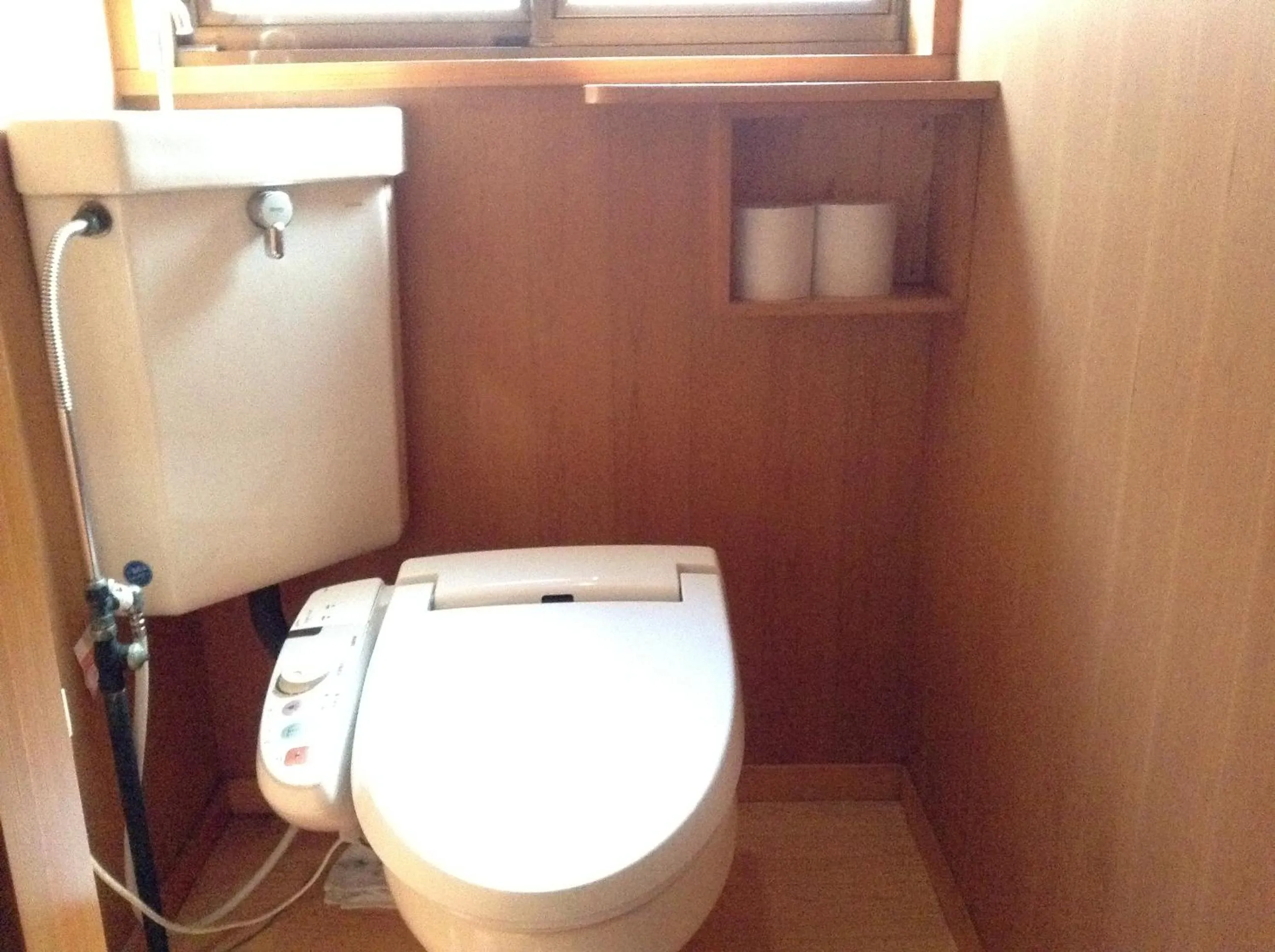 Toilet in Chitosekan