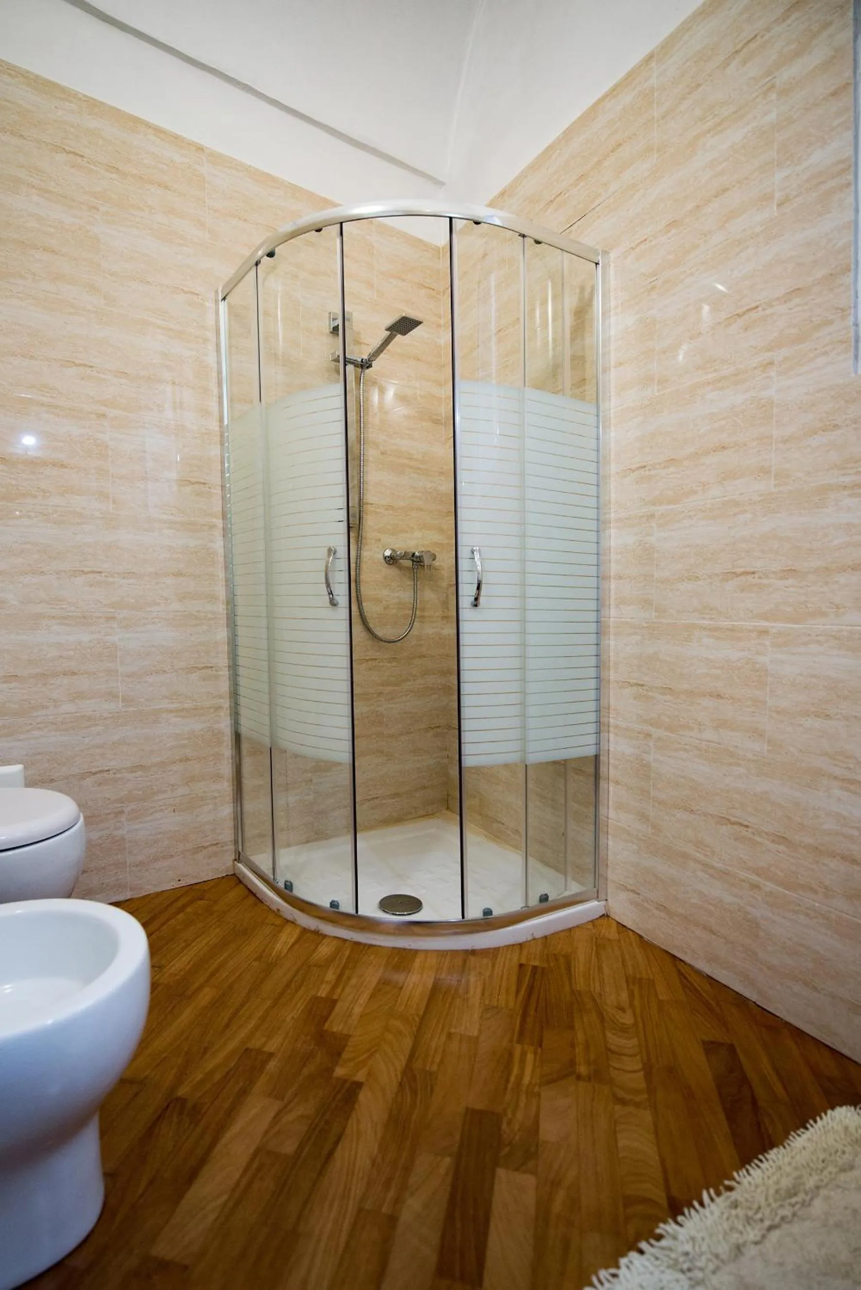 Shower in B&B IL SEGRETO