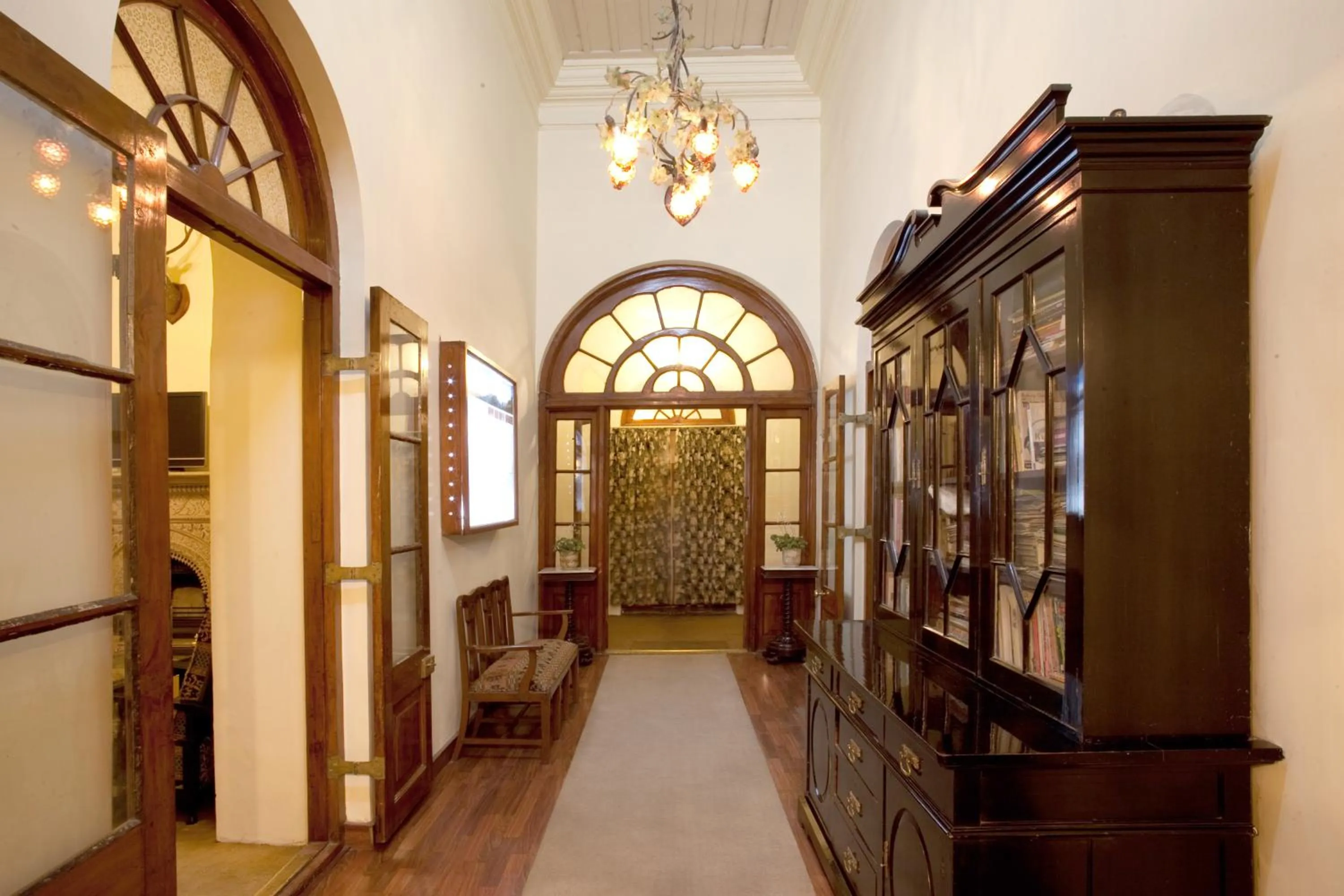 Library in Hotel Padmini NIvas