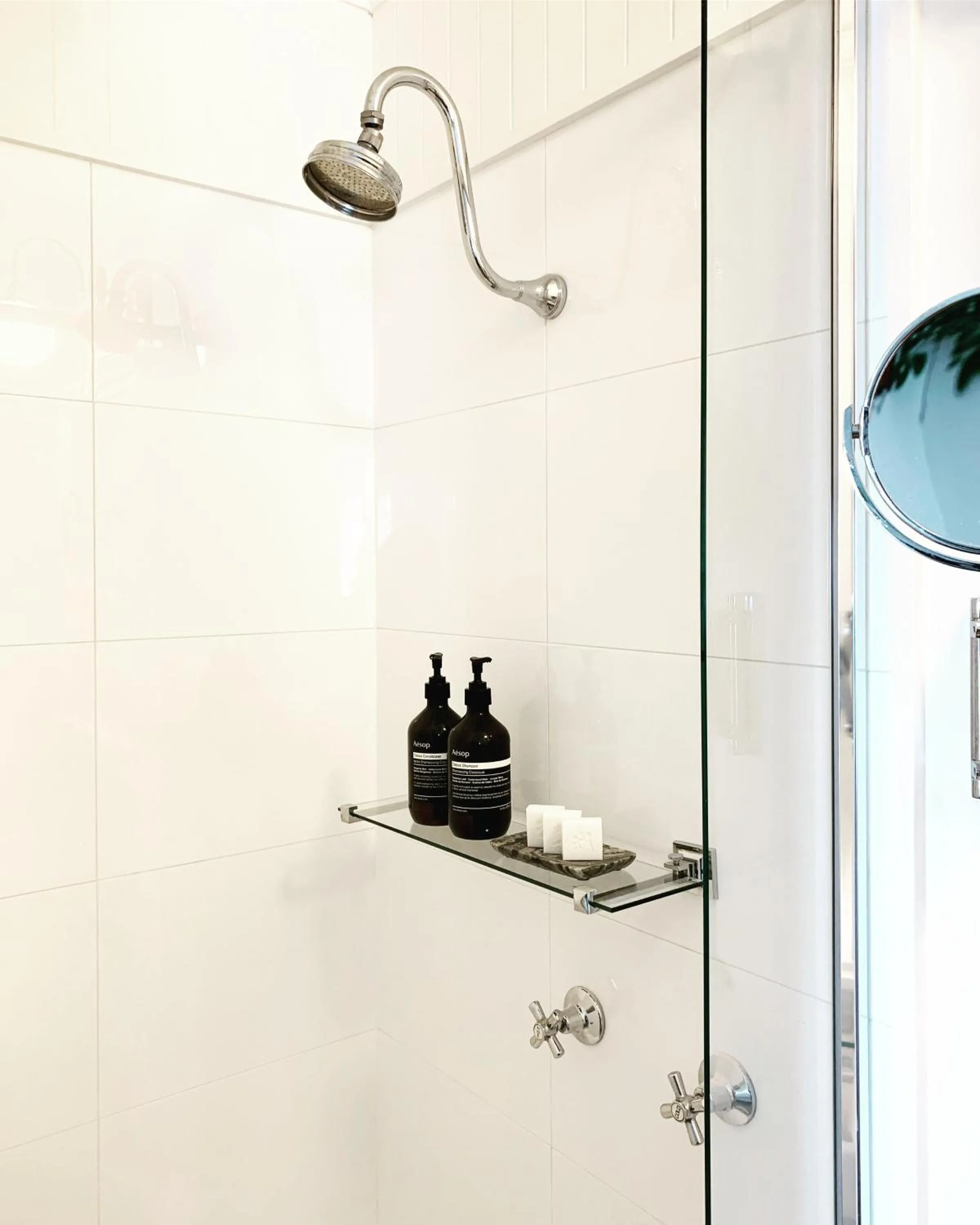 Shower in La Perouse Lorne