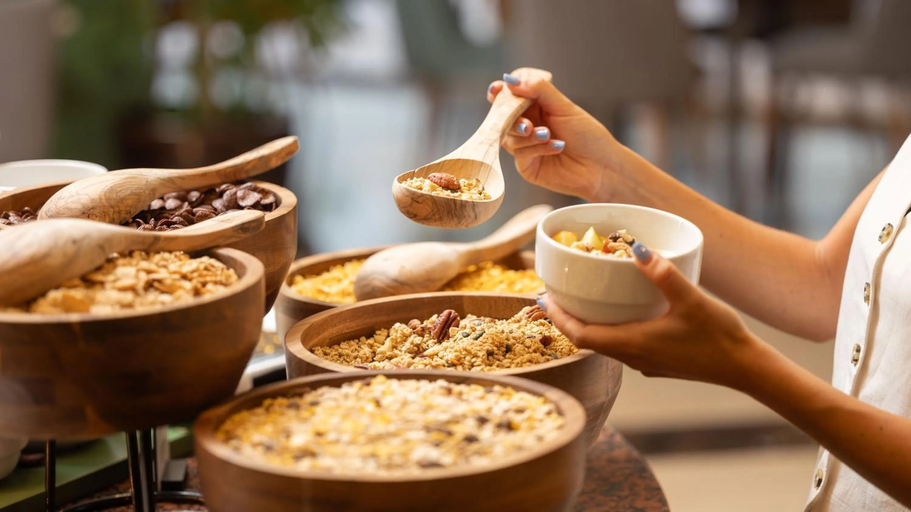 Restaurant/places to eat in Holiday Inn Algarve Albufeira by IHG