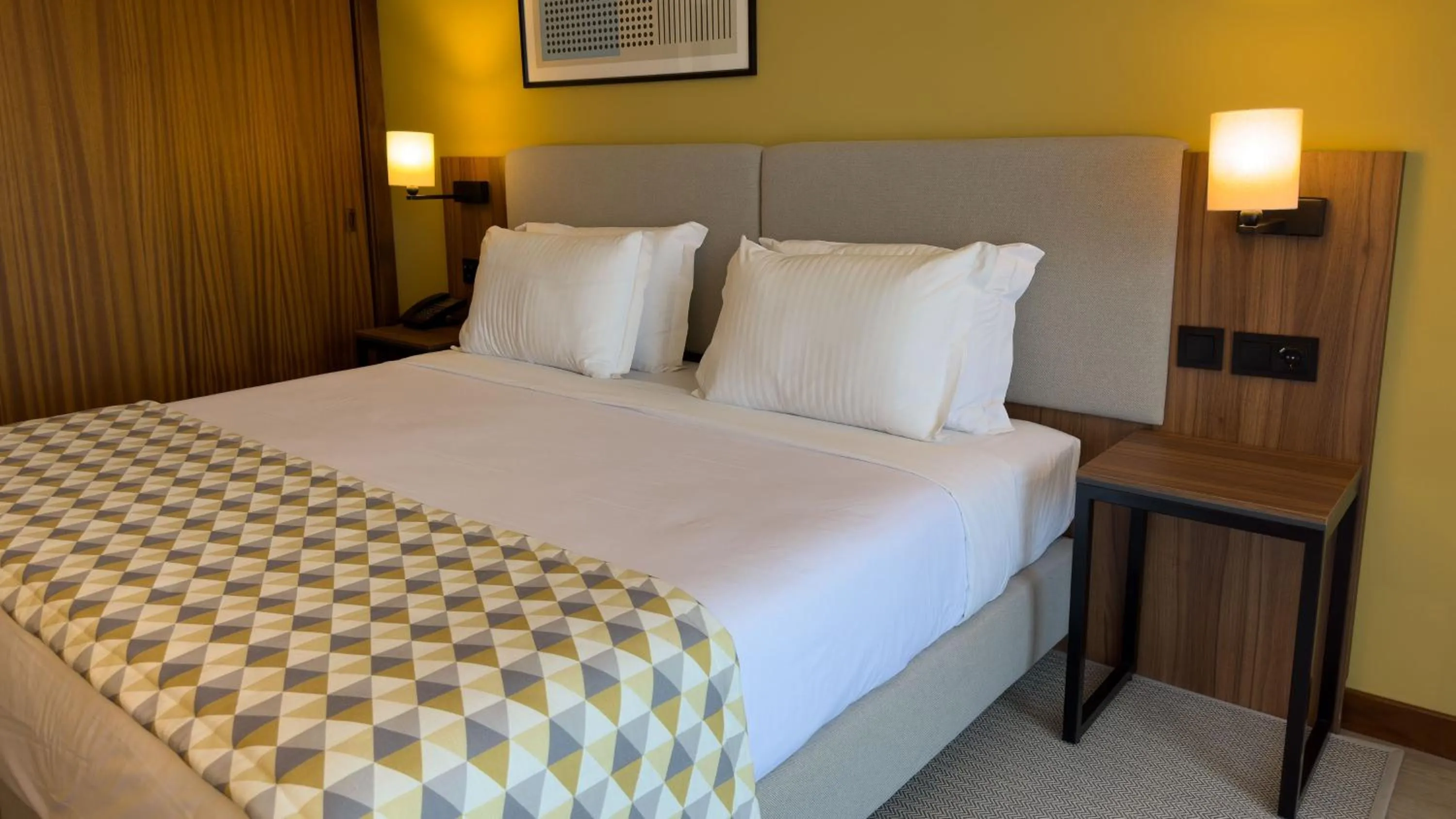 Bed in Real Bellavista Hotel & Spa