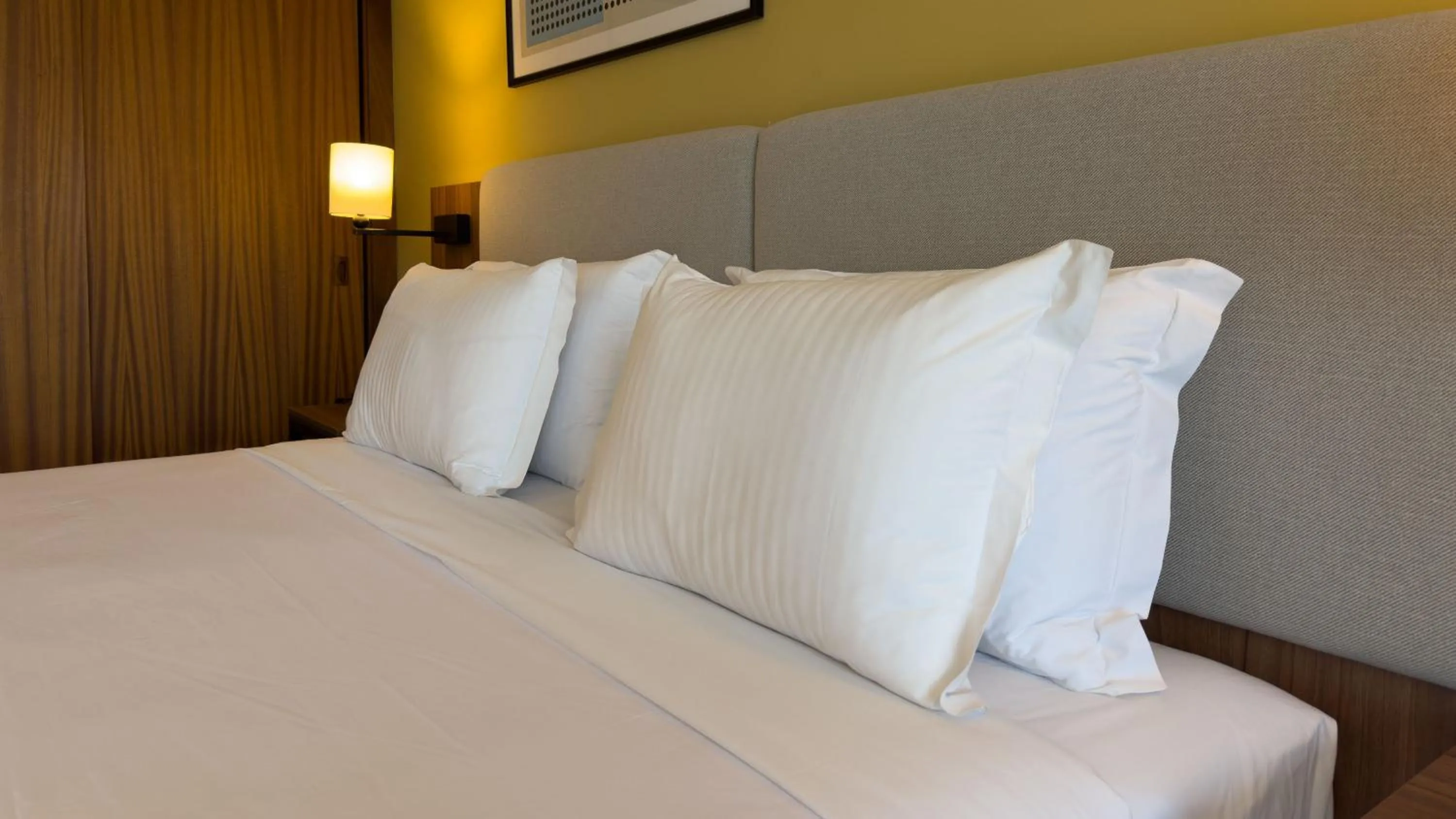 Photo of the whole room, Bed in Real Bellavista Hotel & Spa