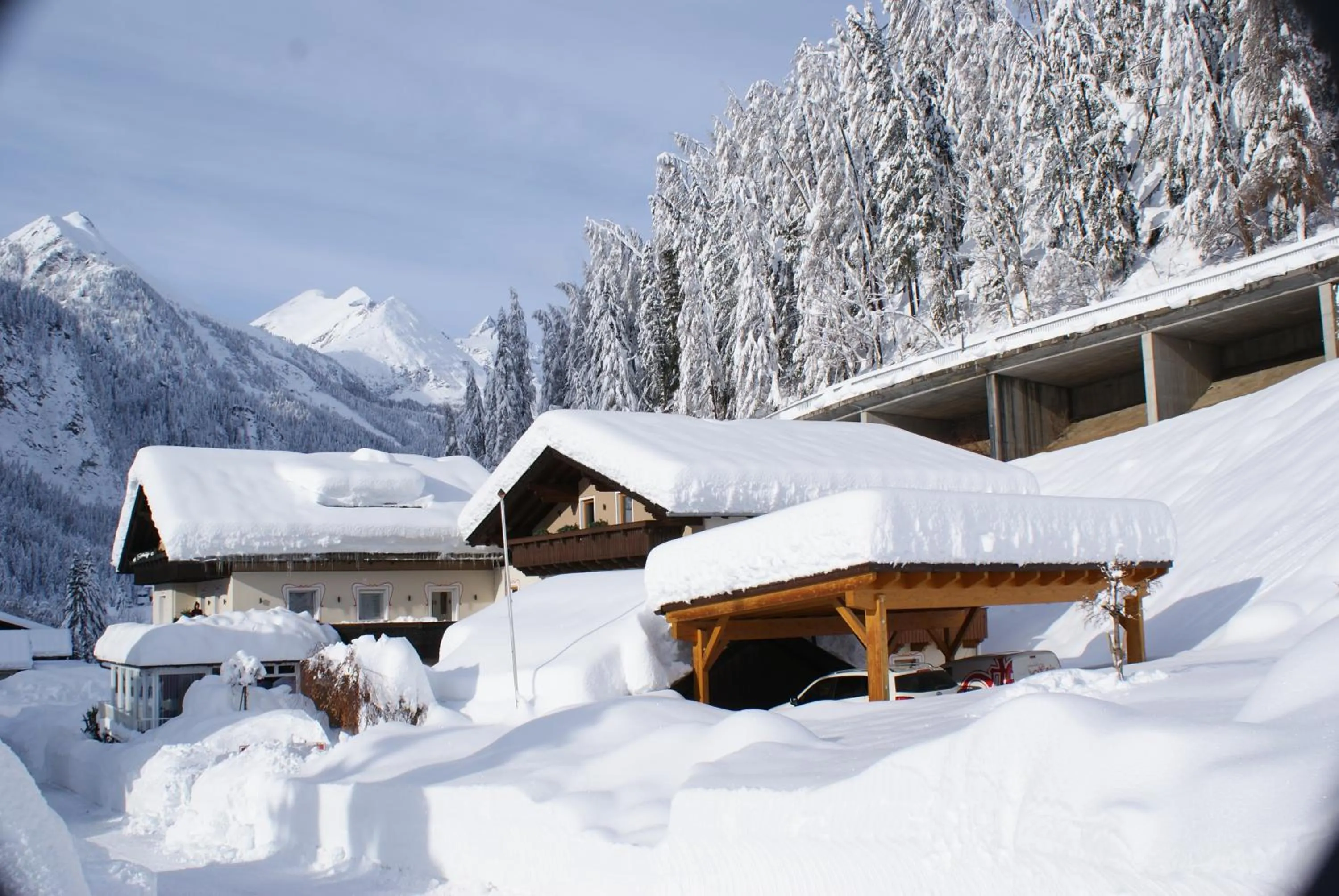 Property building in Berghotel Hois