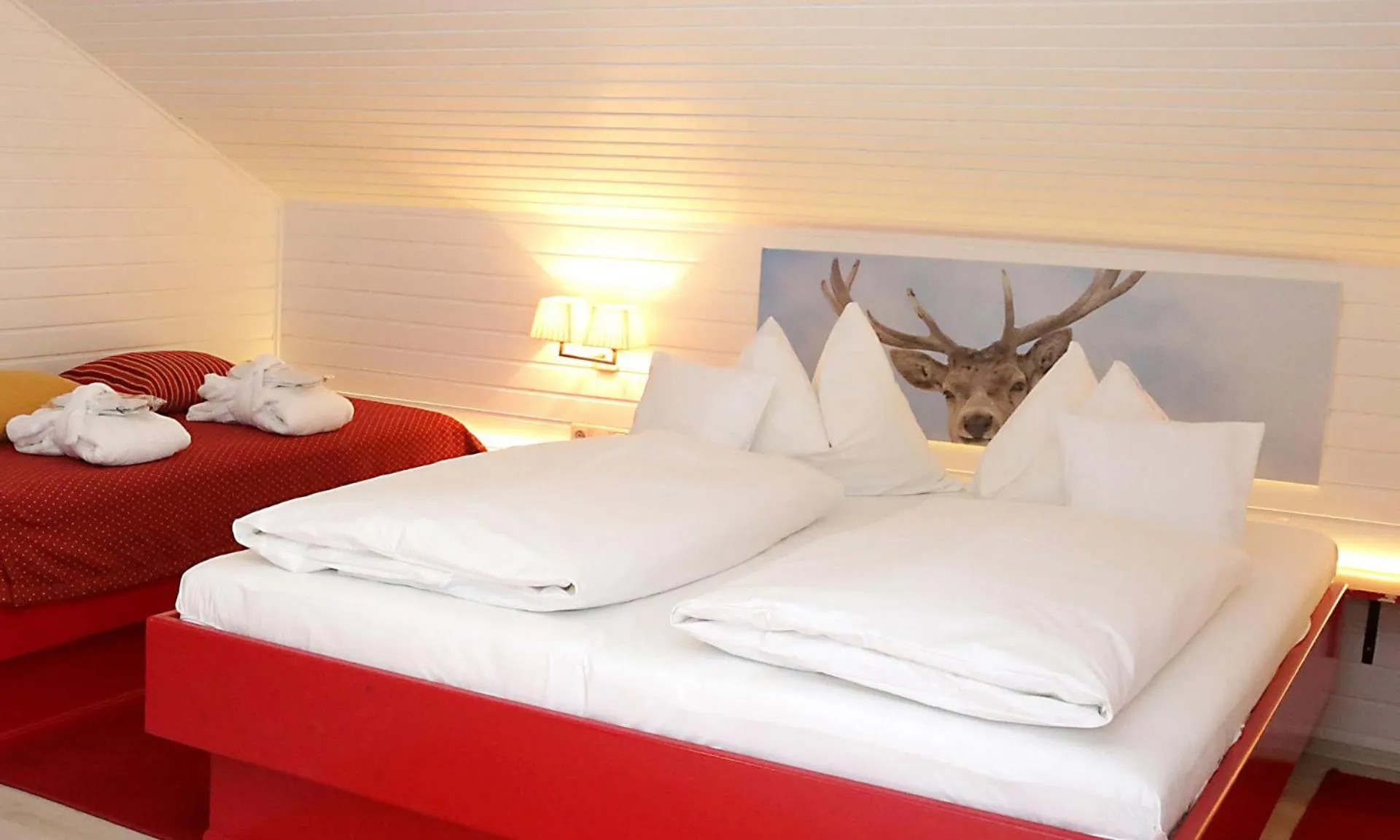 Photo of the whole room, Bed in Berghotel Hois