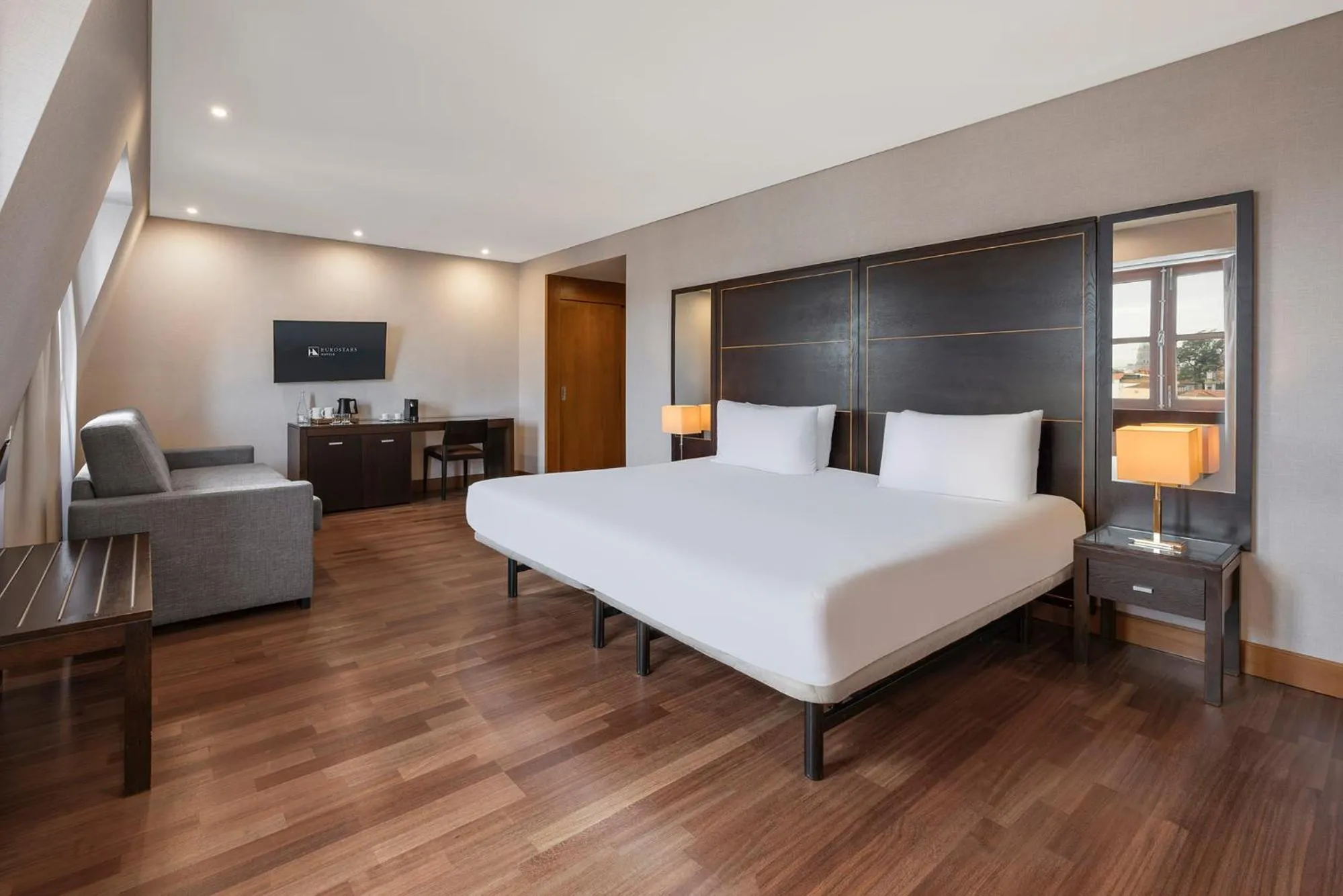 Bed in Eurostars das Artes