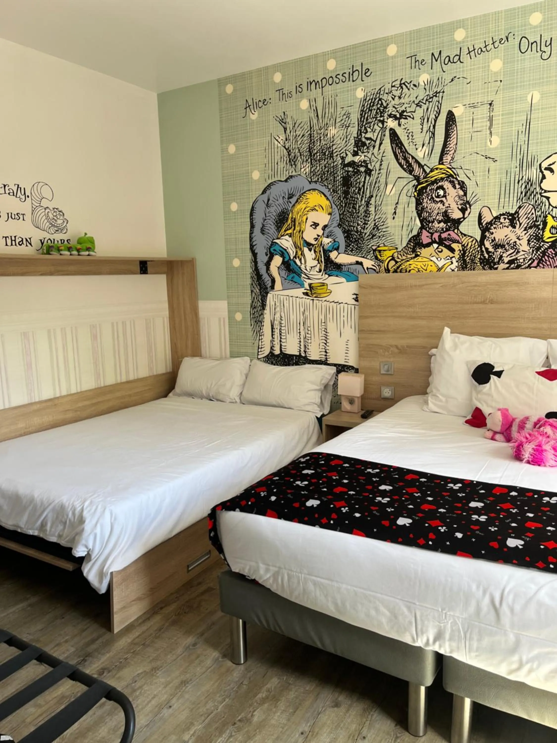 Bed in The Originals Boutique, Hôtel Lakeside, Biscarrosse , Lac