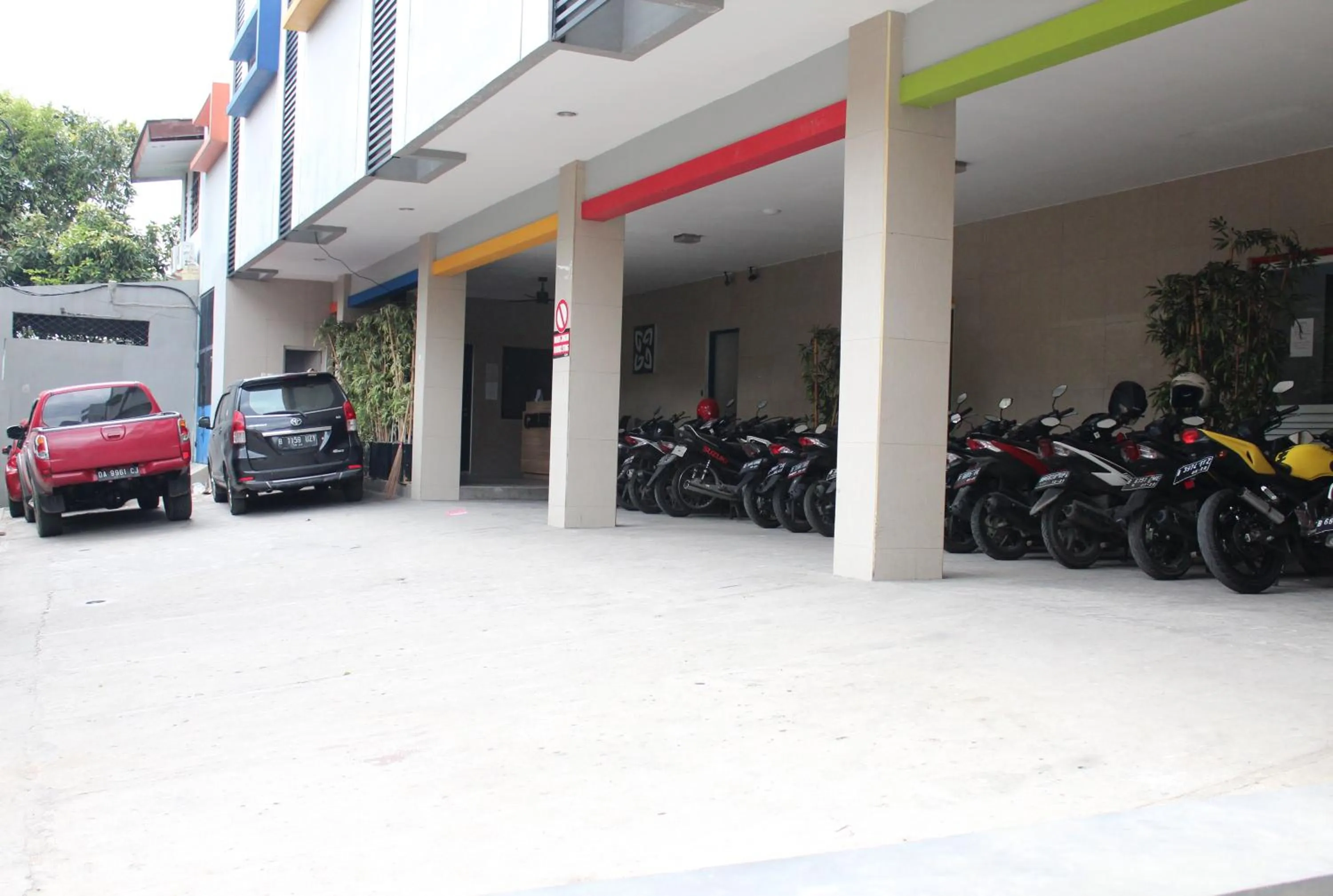 Area and facilities in Ghurfati Hotel Mangga Besar