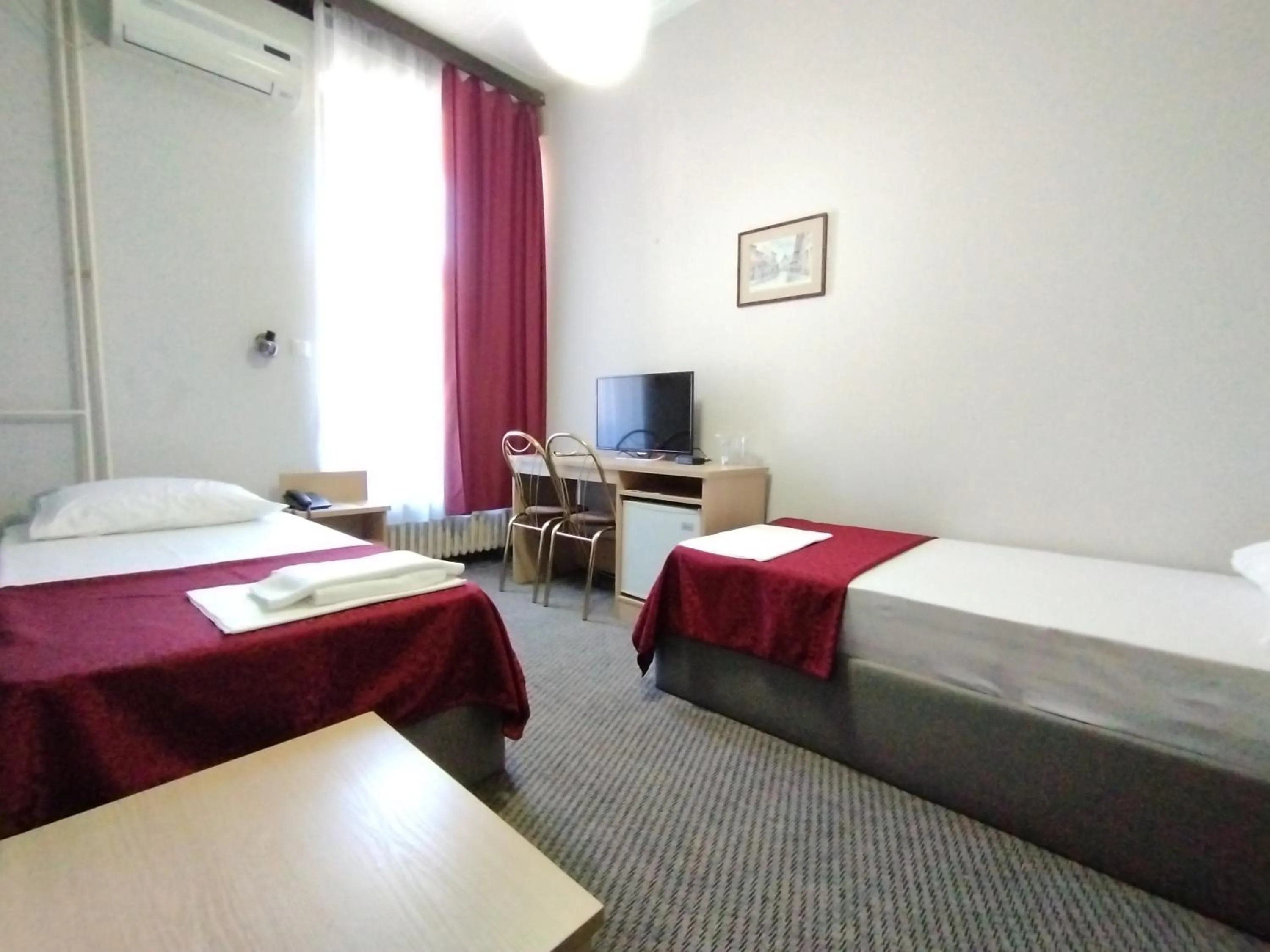 Bedroom, Bed in Hotel Vojvodina
