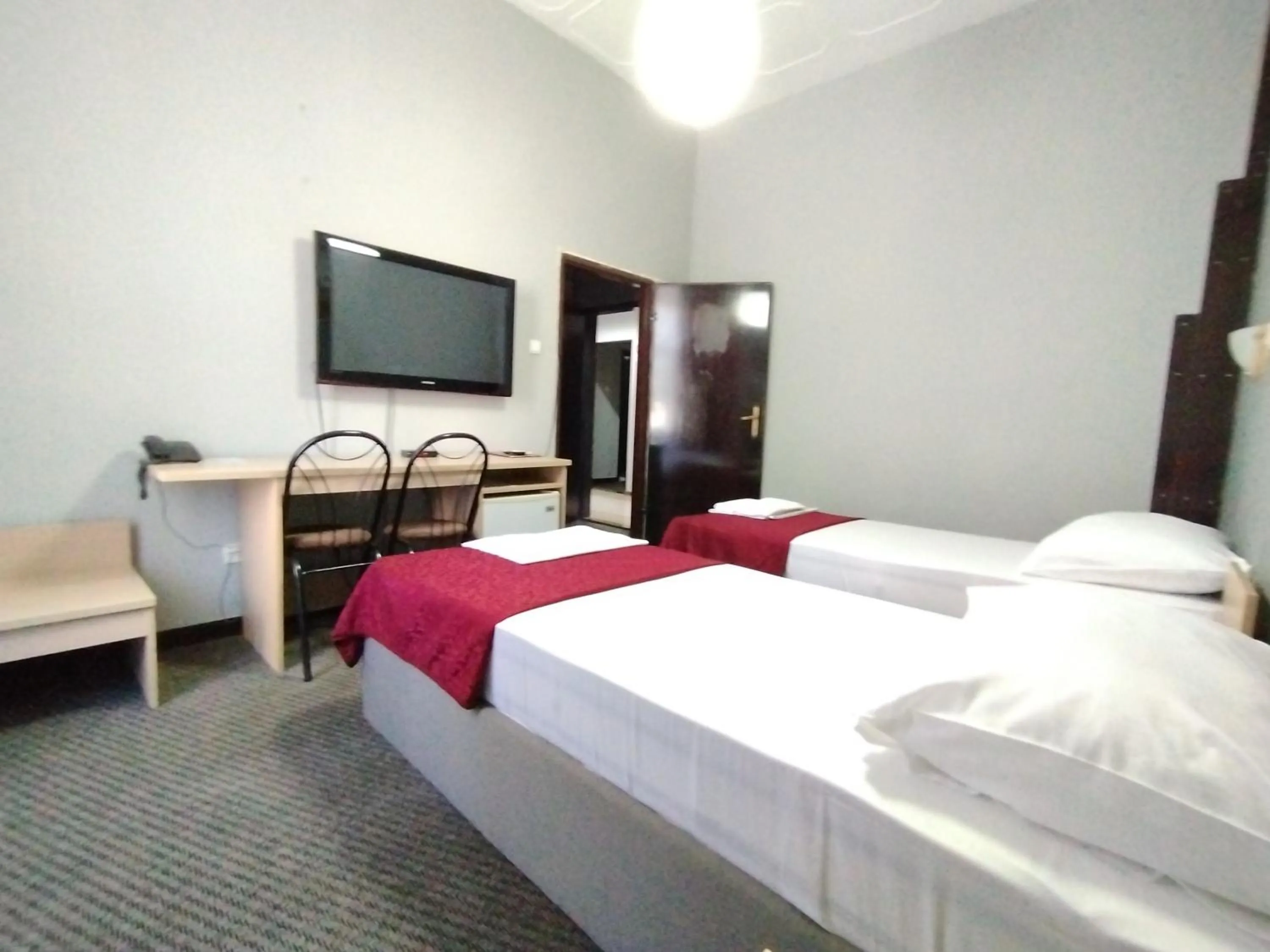 Bedroom, Bed in Hotel Vojvodina